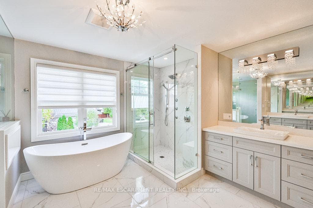 597 Hancock Way photo 19