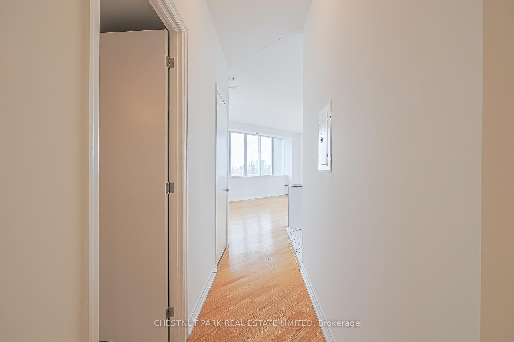 797 Don Mills Road Unit 808 photo 4