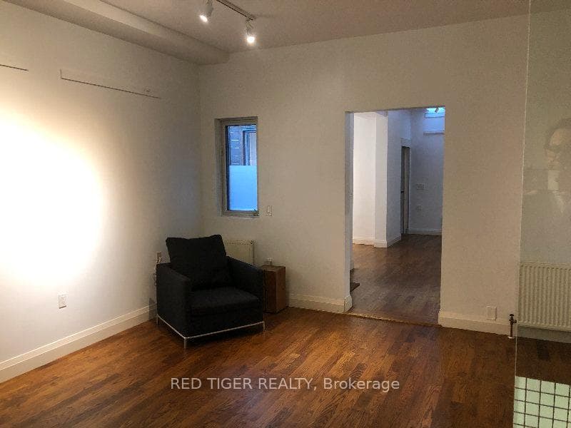 457 Richmond Street Unit Main photo 5
