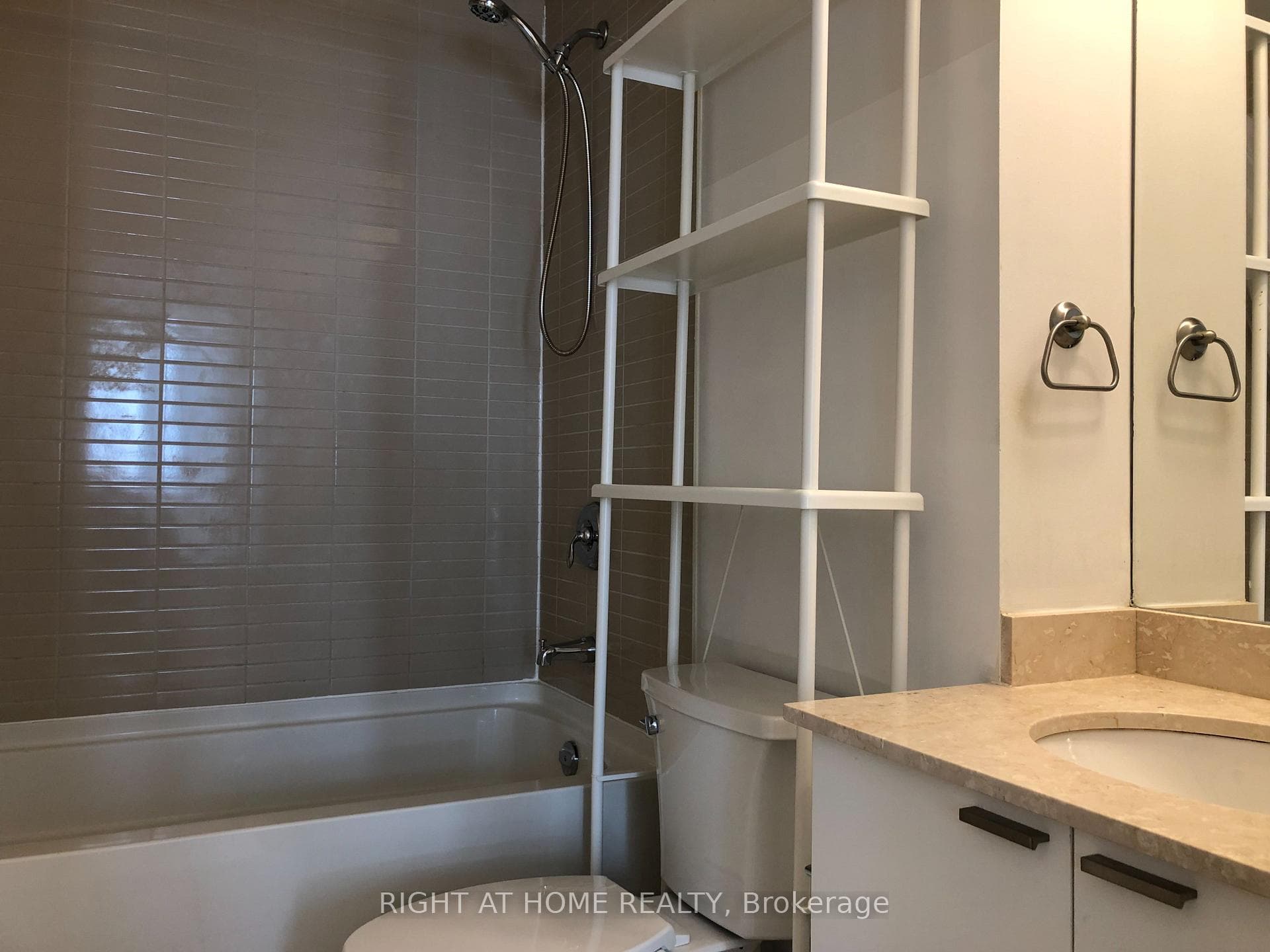 35 Hayden Street Unit 709 photo 15