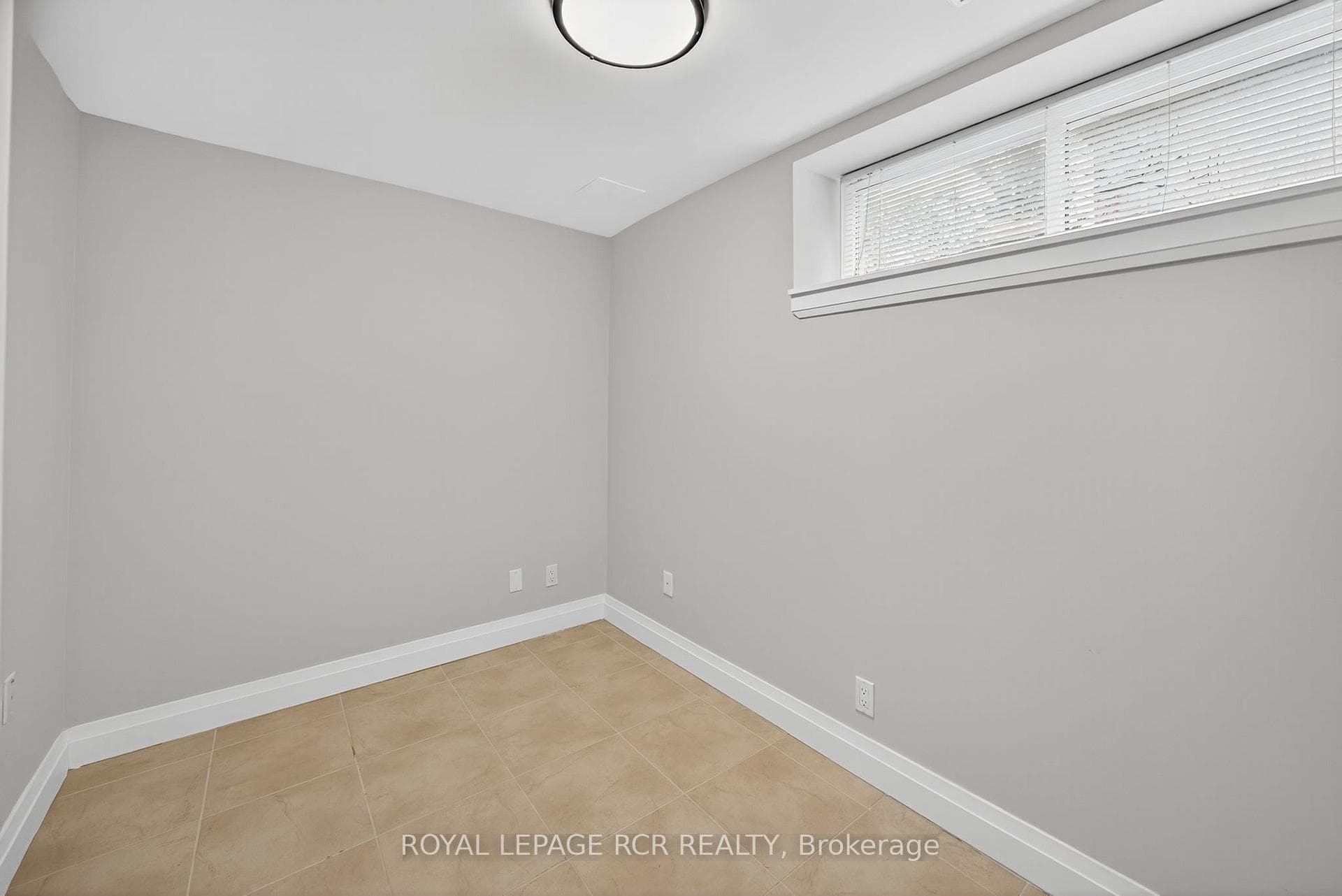 52 Elizabeth Drive photo 30