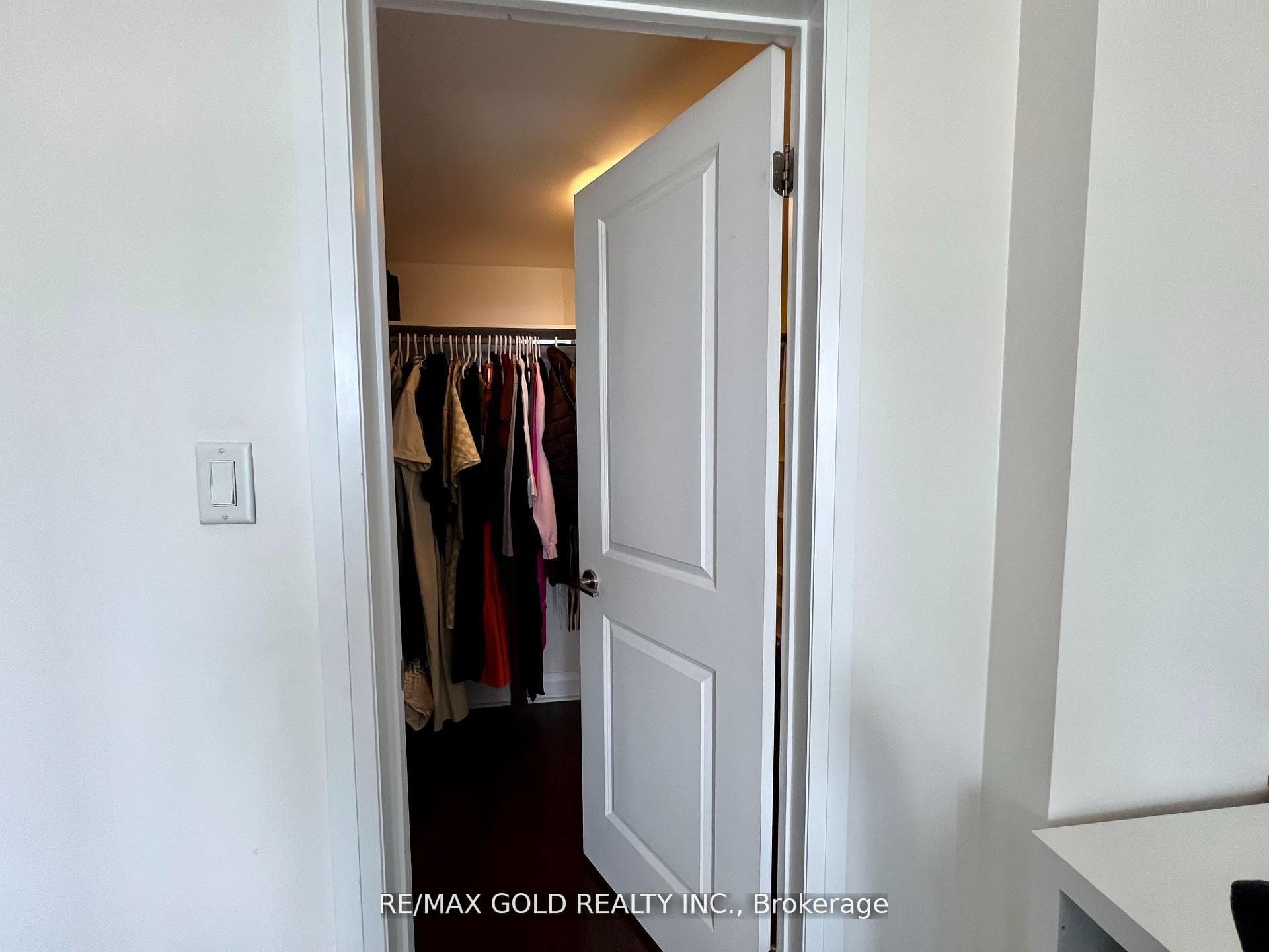 5030 FOUR SPRINGS Avenue photo 19
