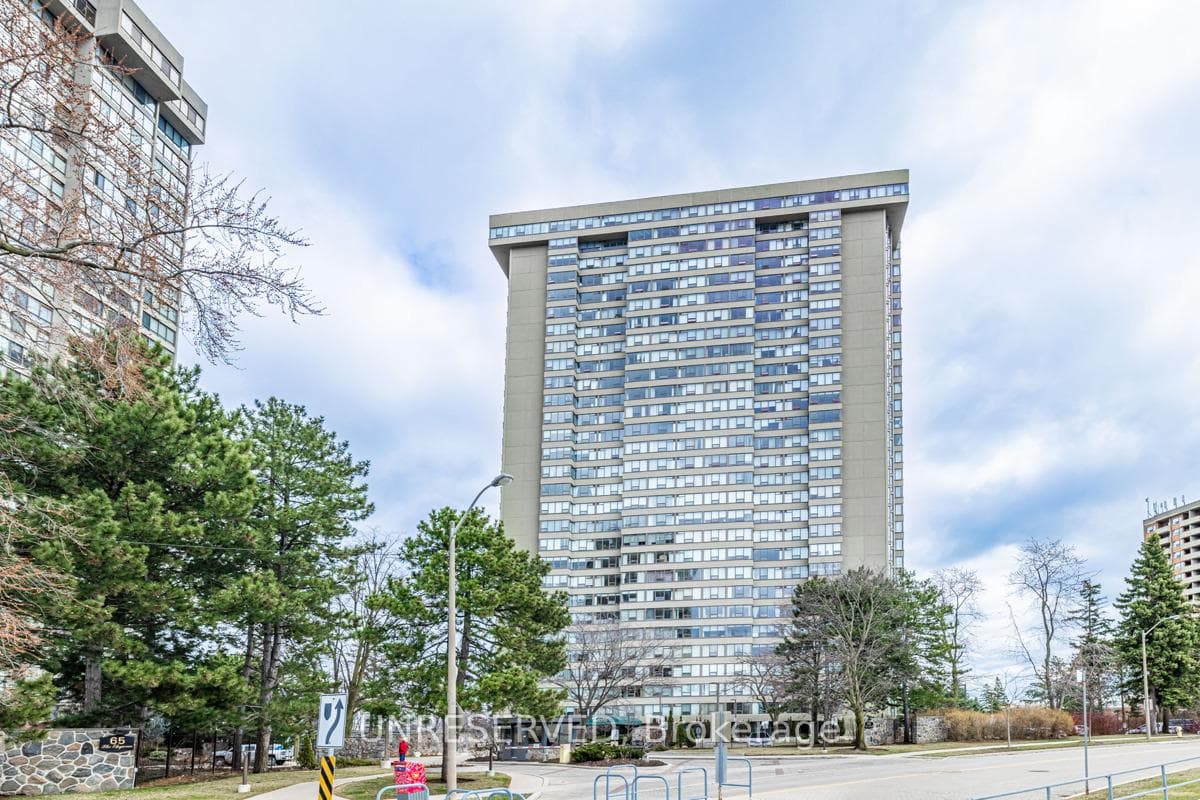 55 Skymark Drive Unit 308 photo 1