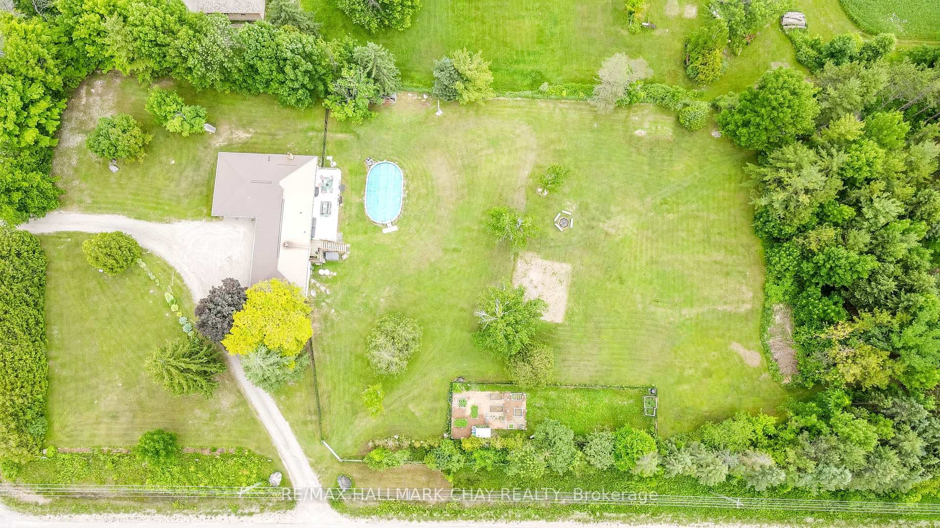 2733 Foxmead Road photo 36