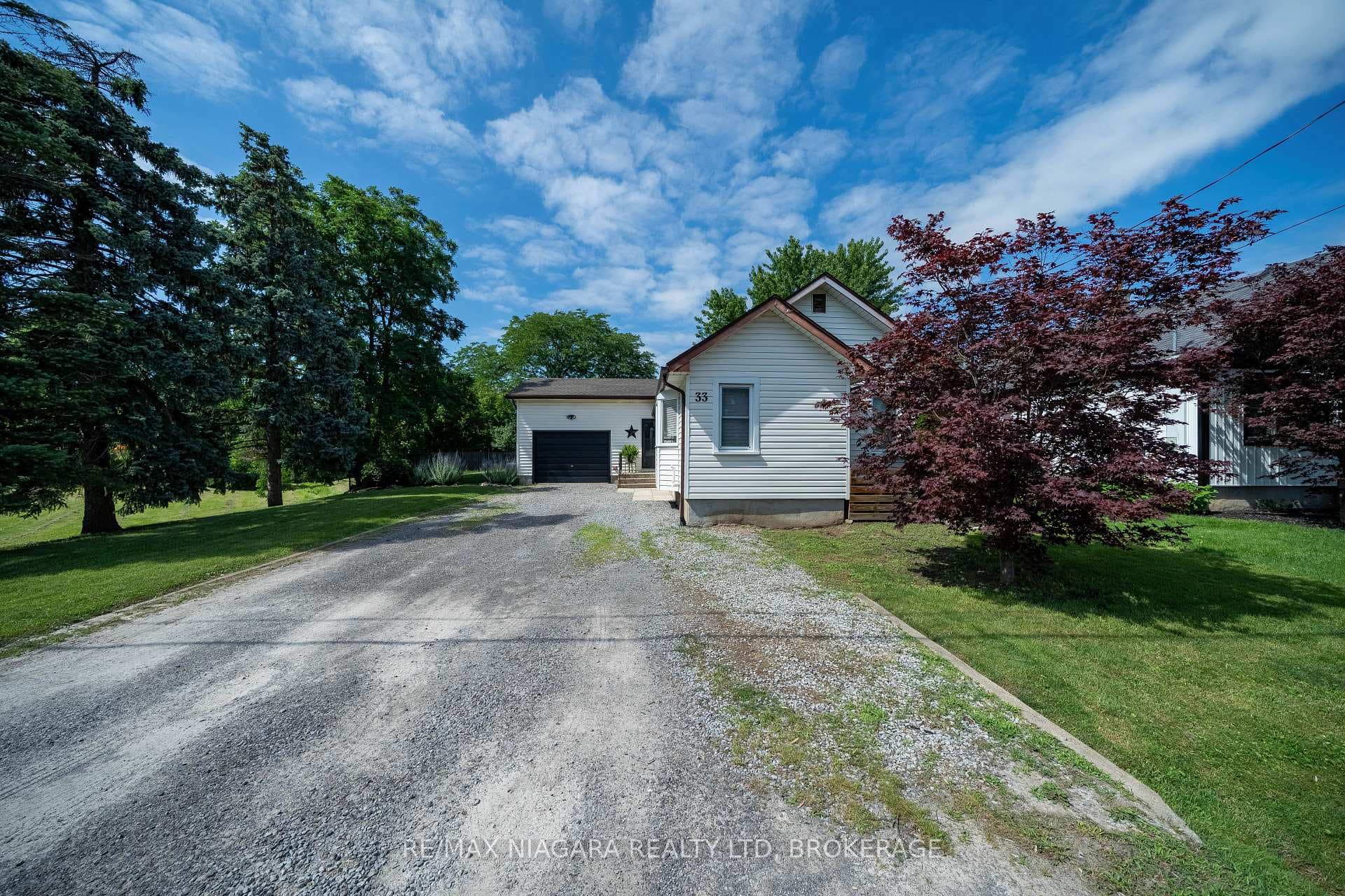 33 Bloomfield Avenue photo 2