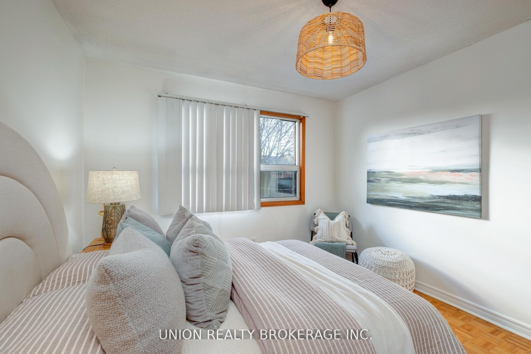 19 Ashdale Avenue photo 32