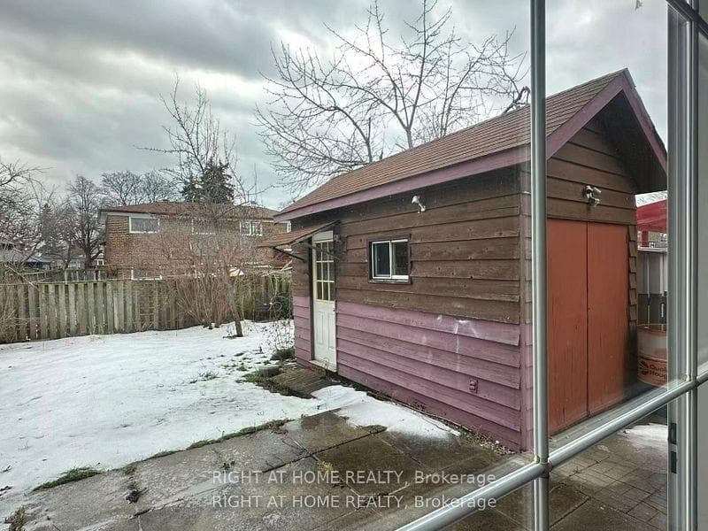 63 Cairnside Crescent photo 16