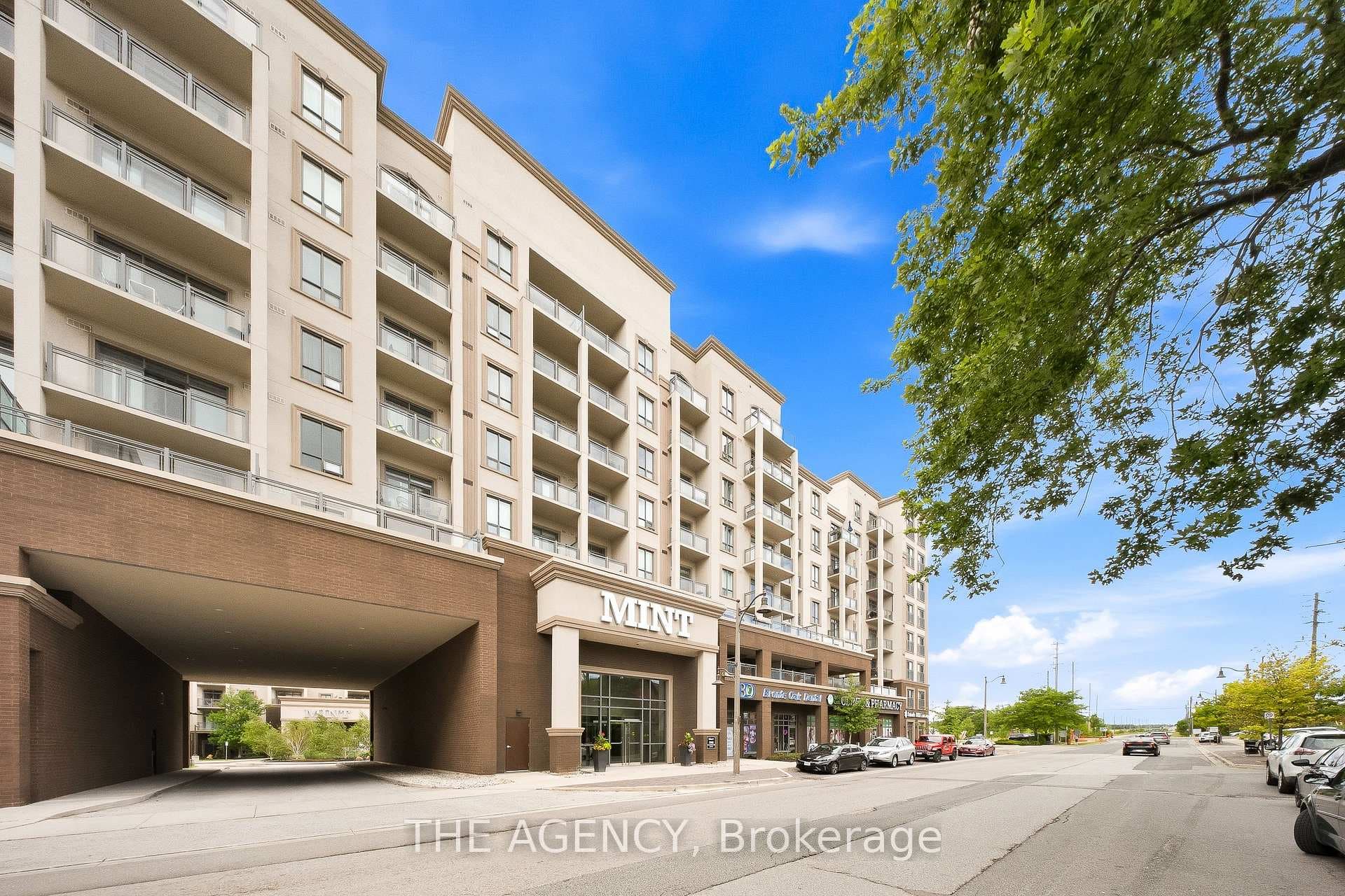 2486 Old Bronte Road Unit 321 photo 4