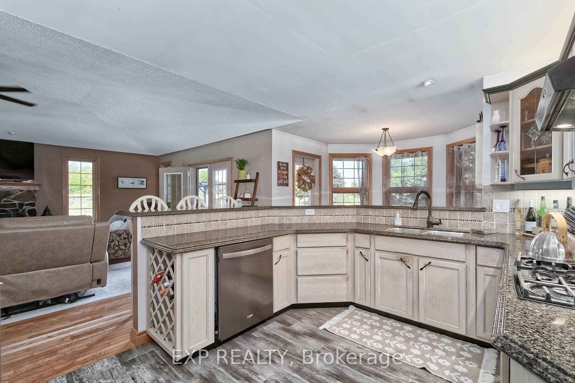 57186 Eden Line photo 19