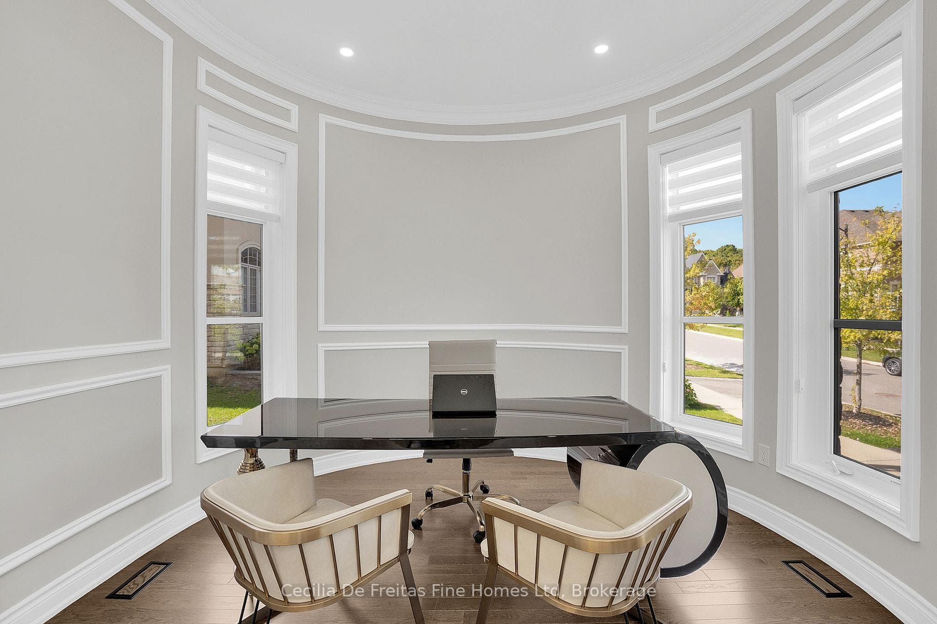 45 Larkin Avenue photo 6