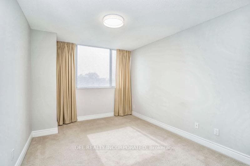 5 Northtown Way Unit 303 photo 11