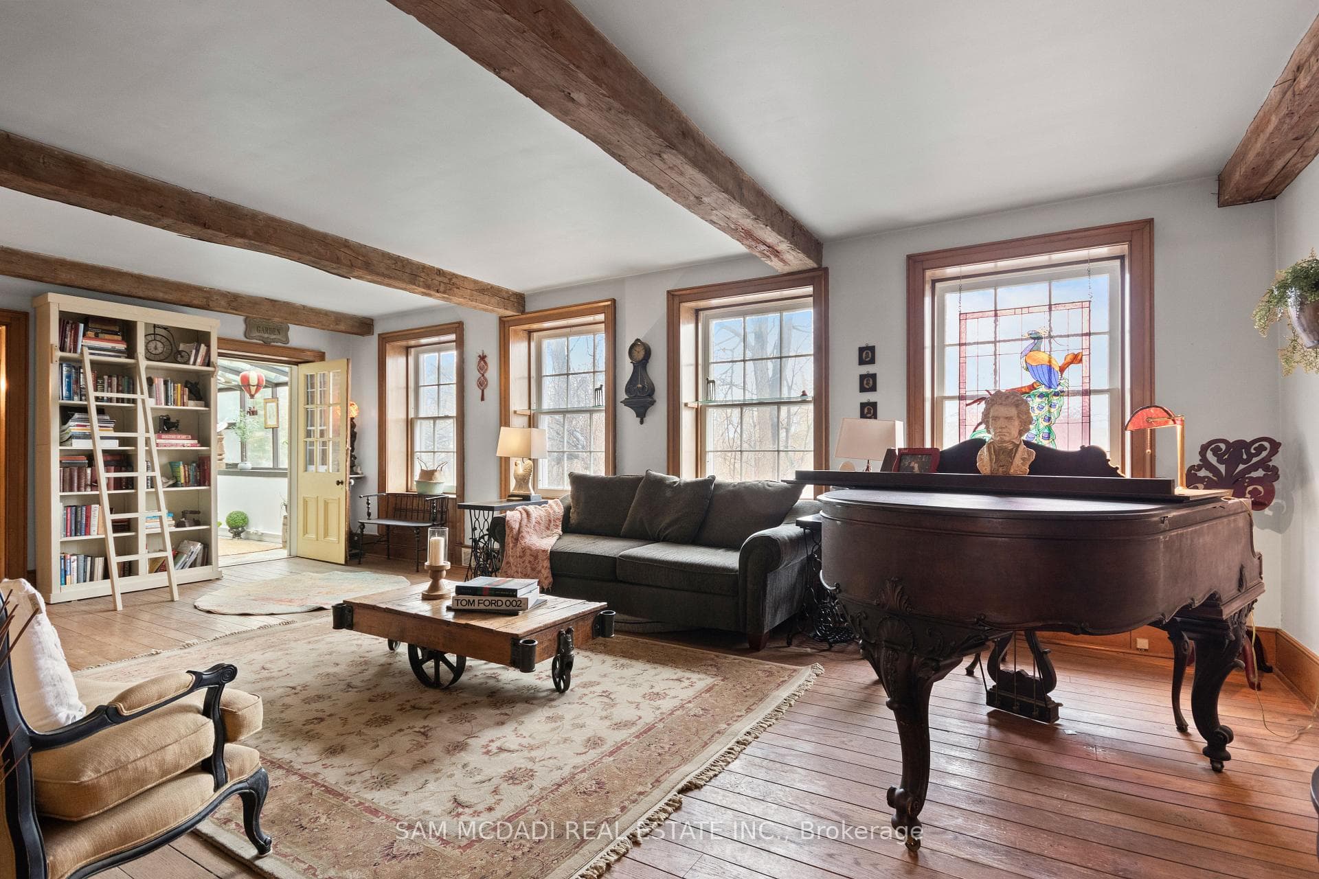 85 Yorkleigh Avenue photo 8