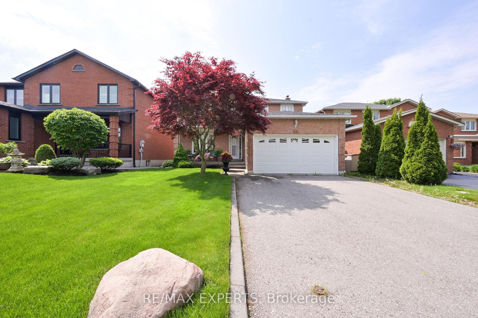59 Silver Arrow Crescent Unit Bsmt photo 3