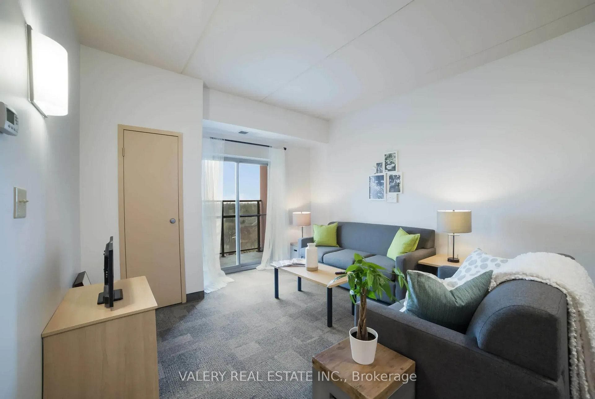 1700 Simcoe Street Unit 101 photo 3