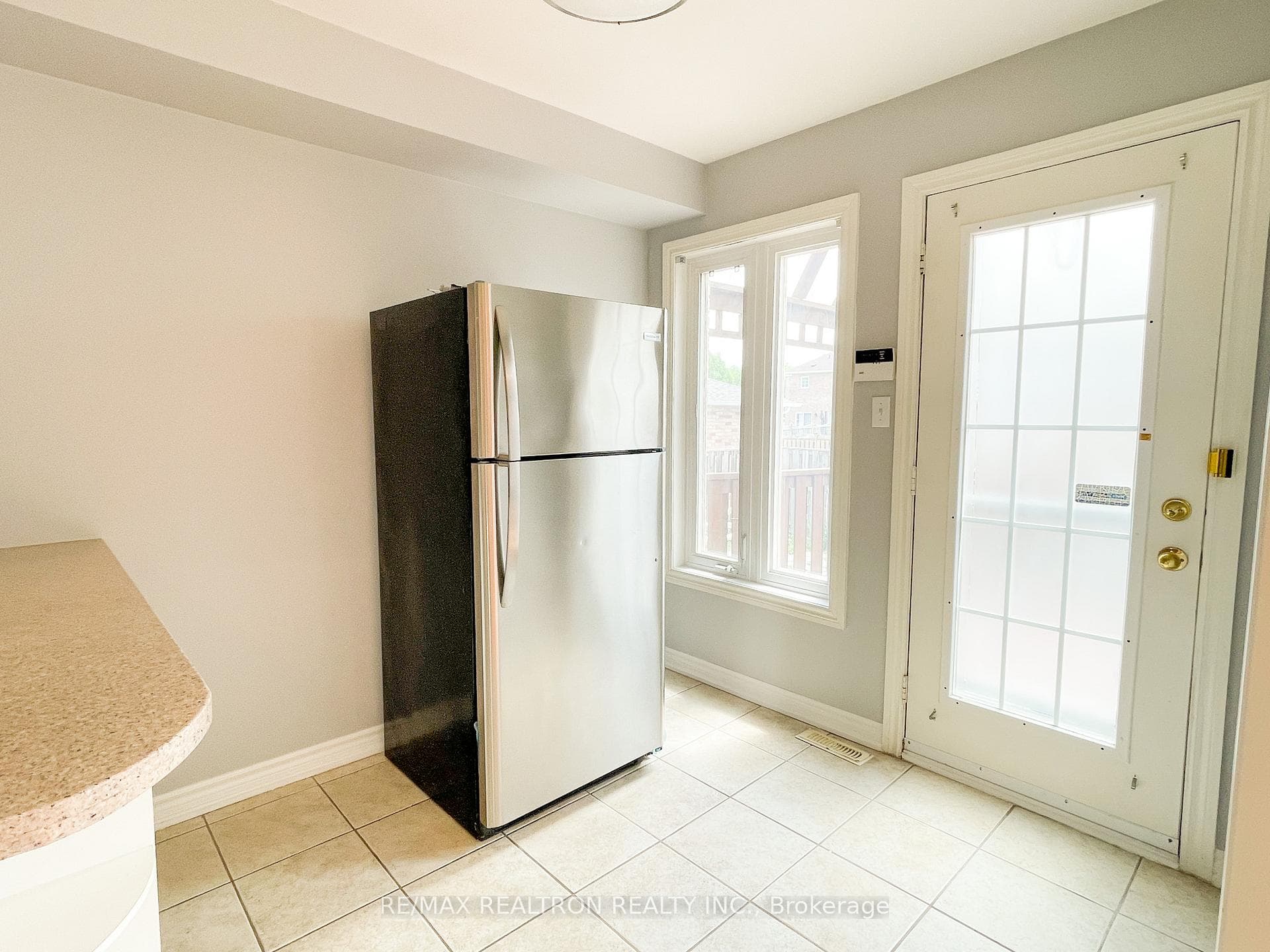 155 South Unionville Avenue photo 40