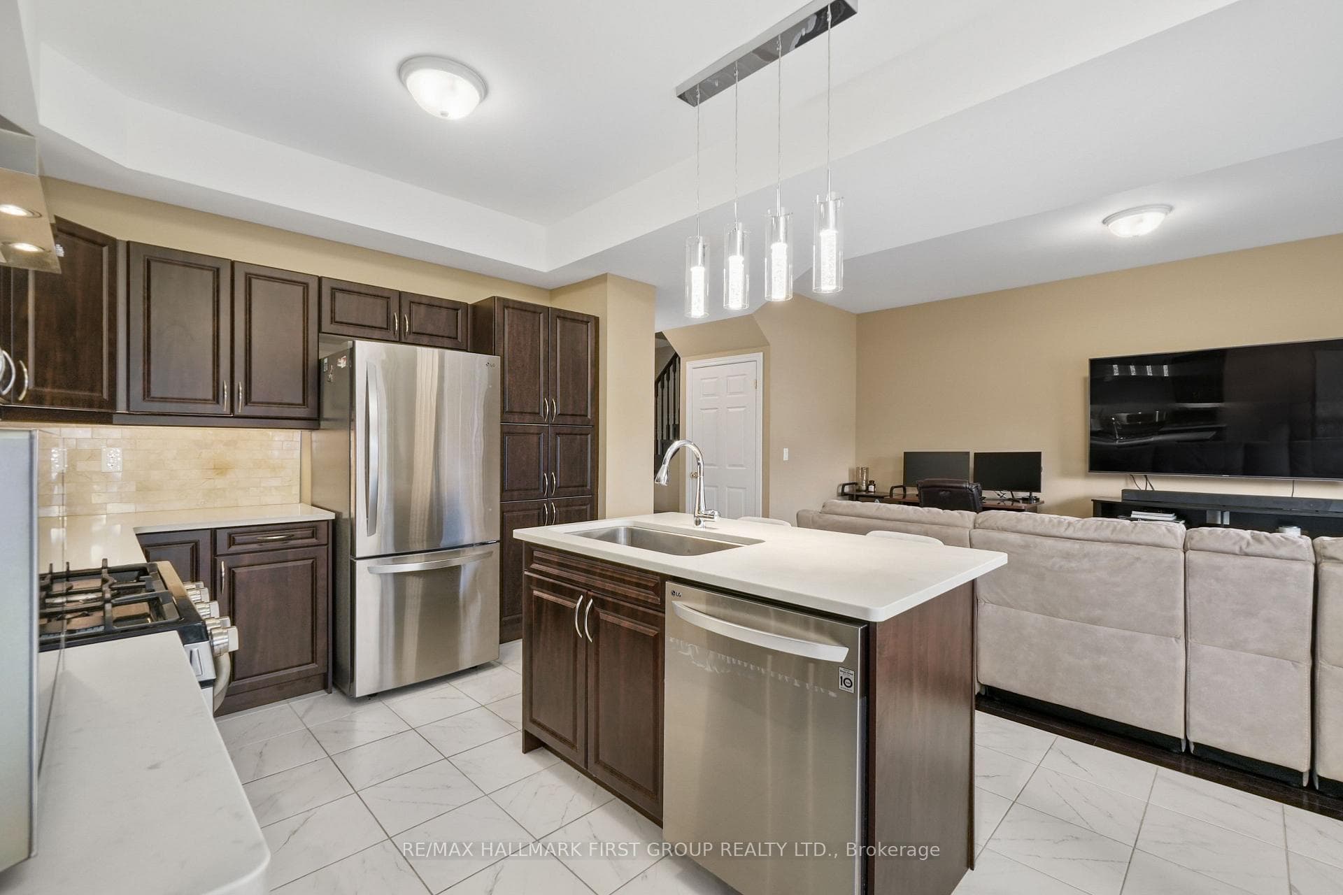 248 Morgan Street photo 16