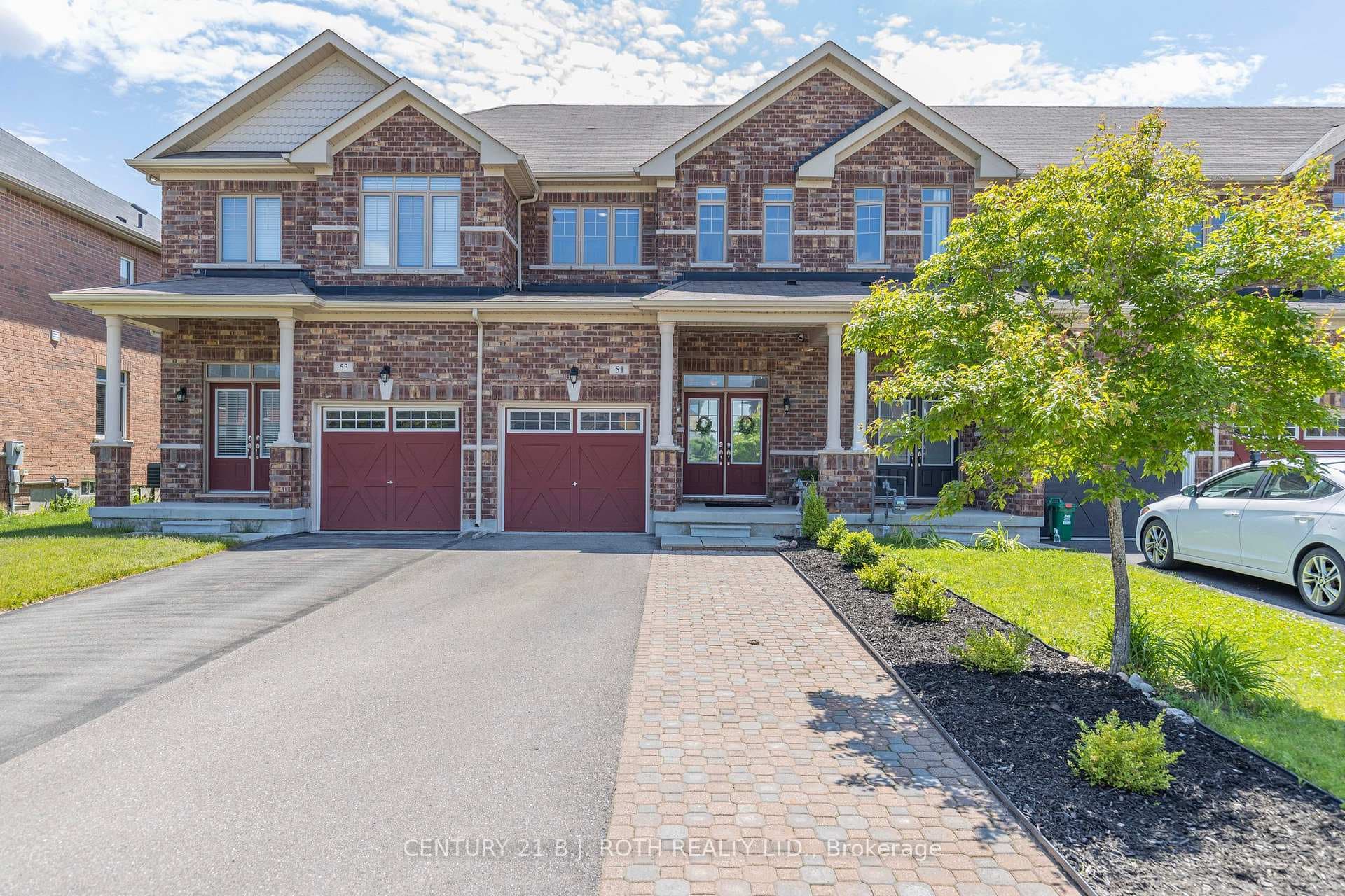 51 Forsyth Crescent photo 1