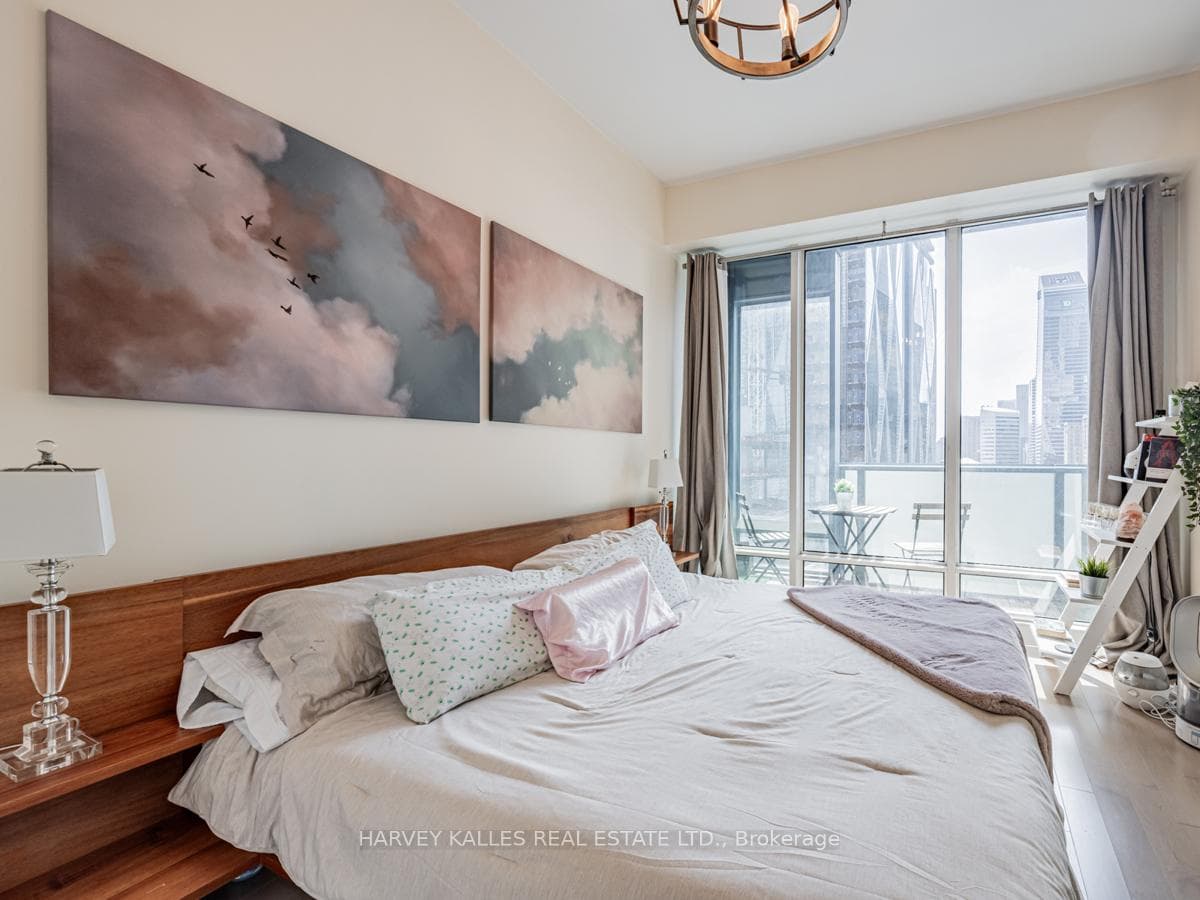 8 The Esplanade N/A Unit 1205 photo 20