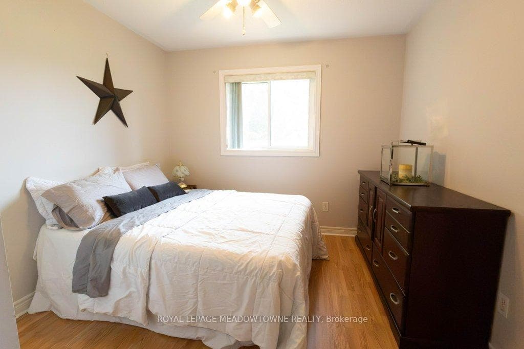 89 Royal Beech Drive photo 18