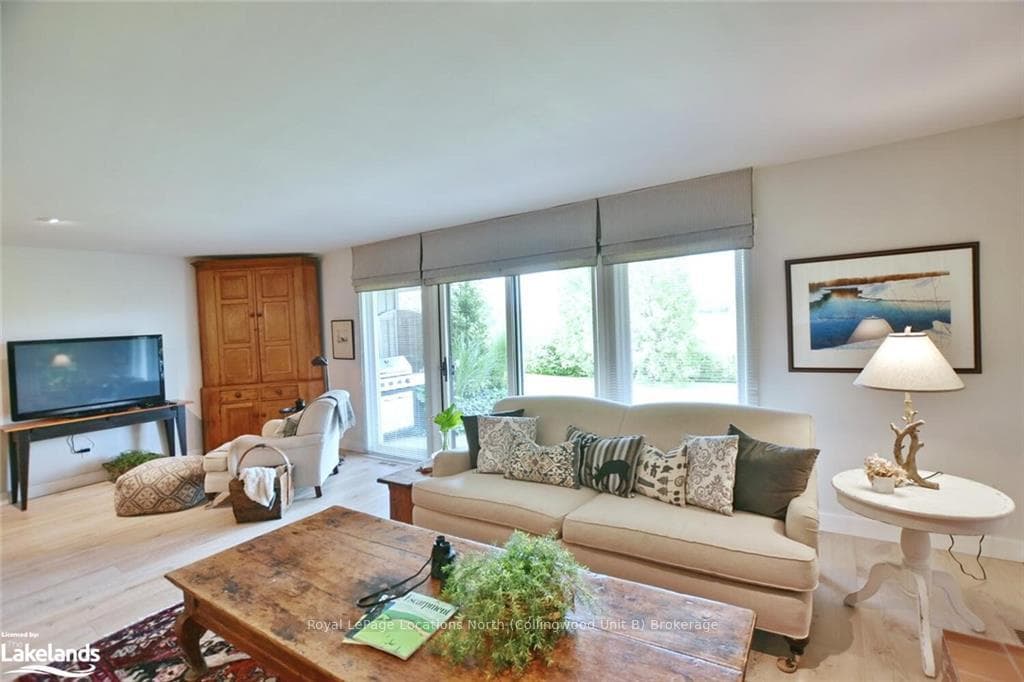 567 OXBOW Crescent photo 20