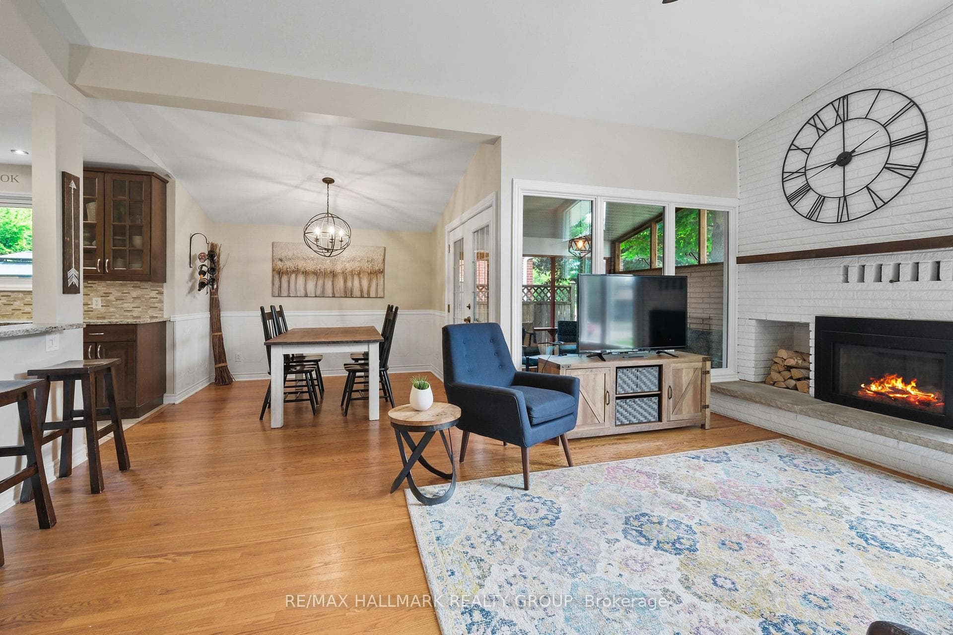 155 Banning Road photo 9