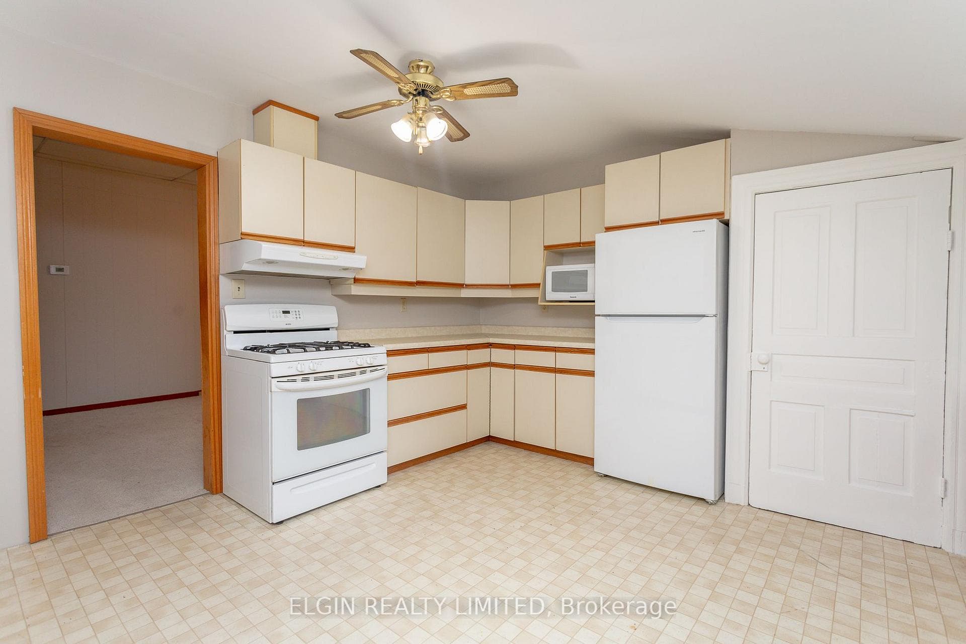 63 Manitoba Street photo 19