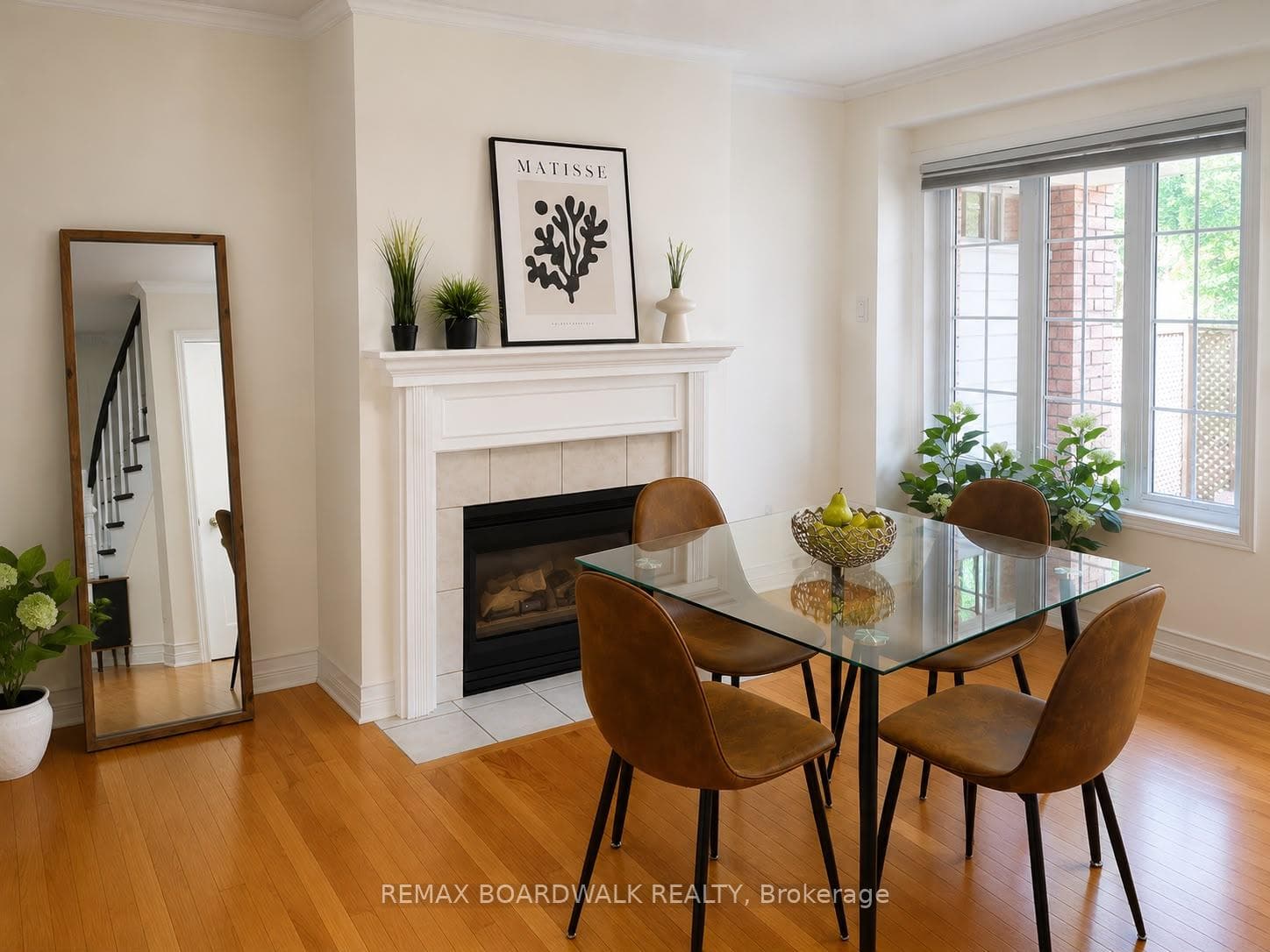 42 College Circle photo 6