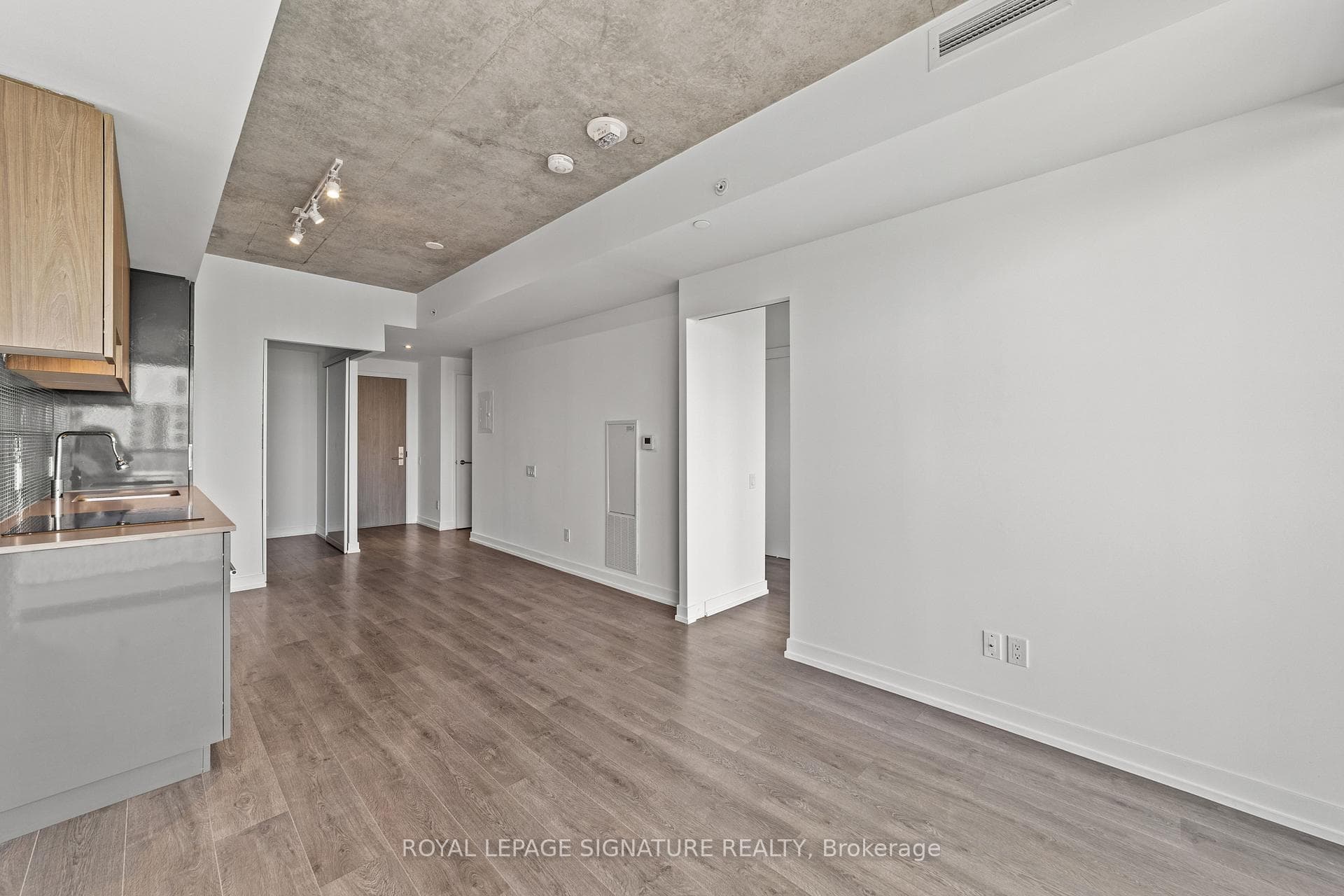 161 Roehampton Avenue Unit 4010 photo 11
