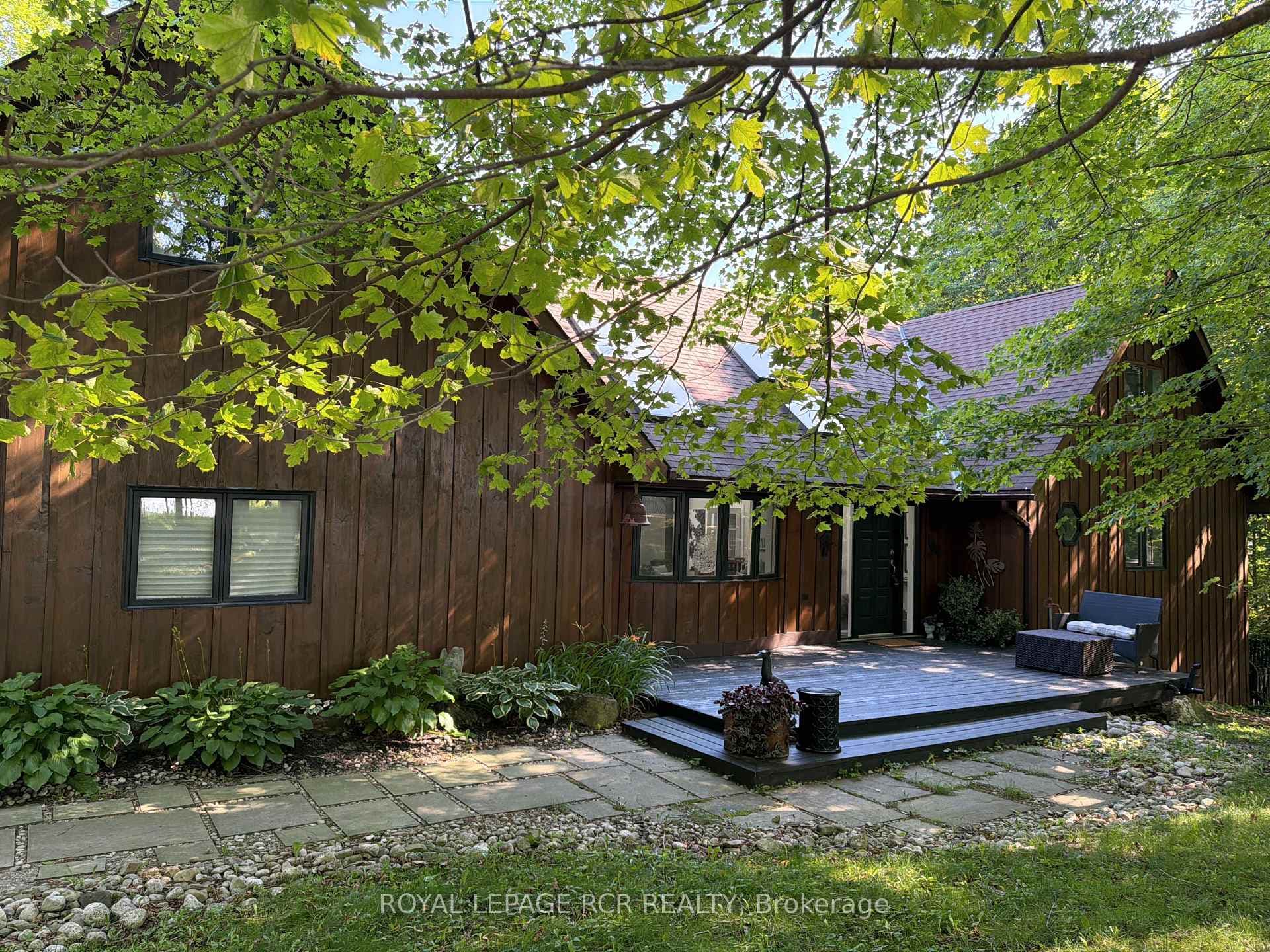 427049 25th Side Road photo 2