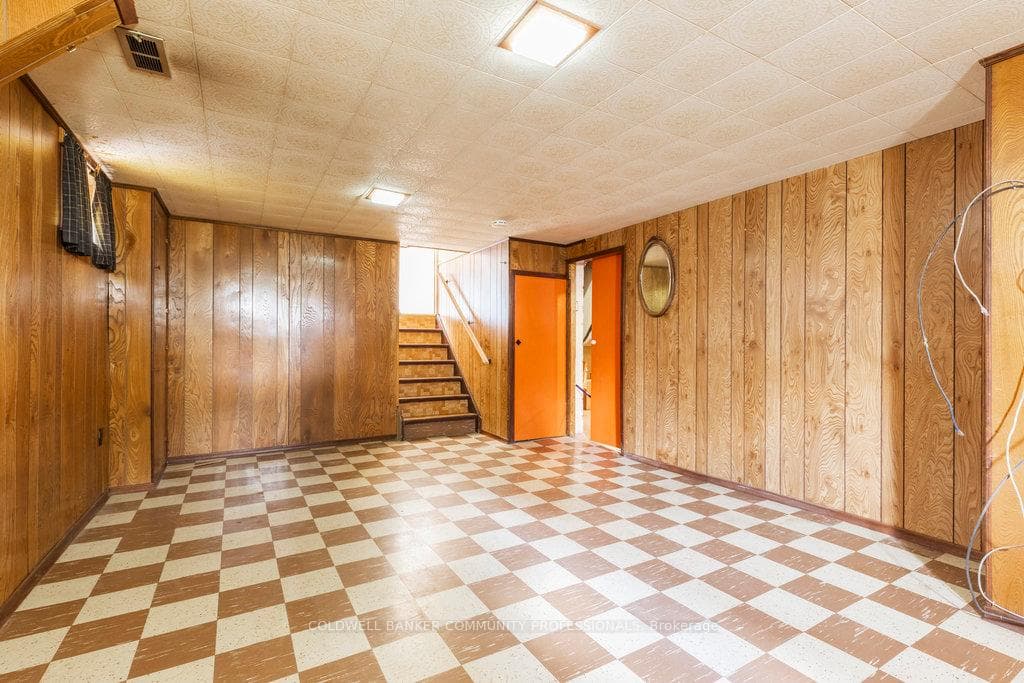 9 Pleaseley Road photo 31