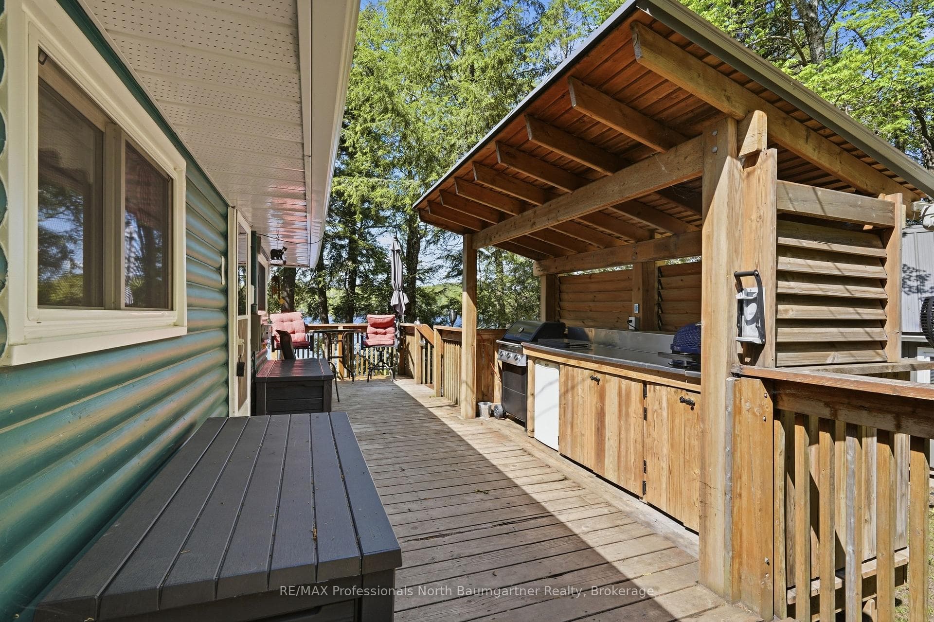 1111 Corylus Lane photo 21