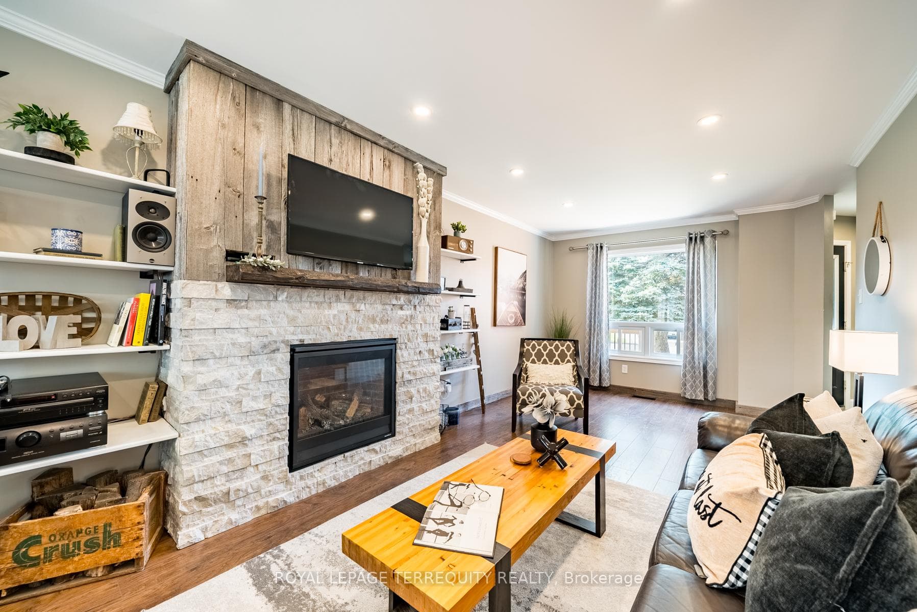 8 Furrow Drive photo 6