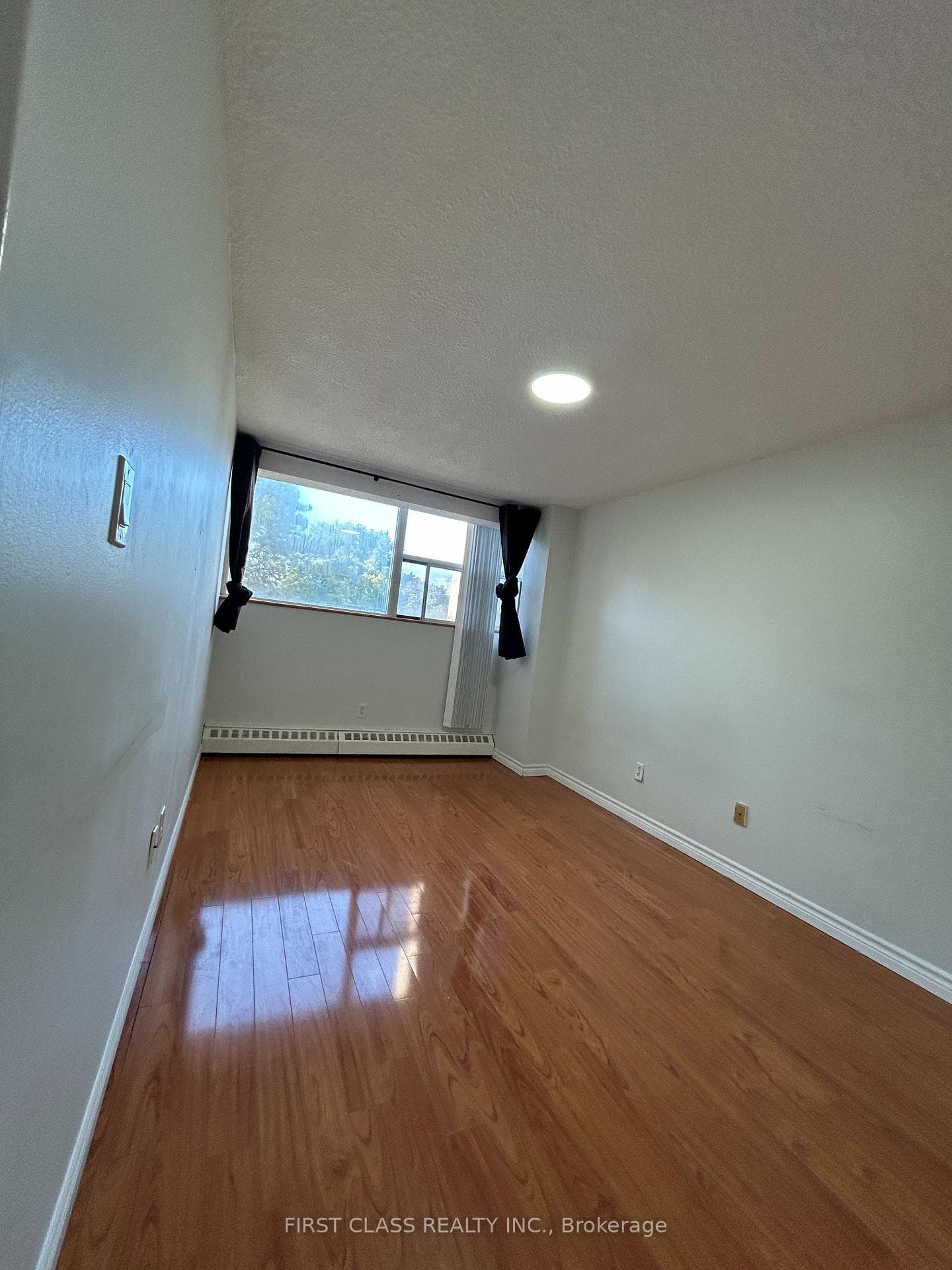 2121 Roche Court Unit 106 photo 8