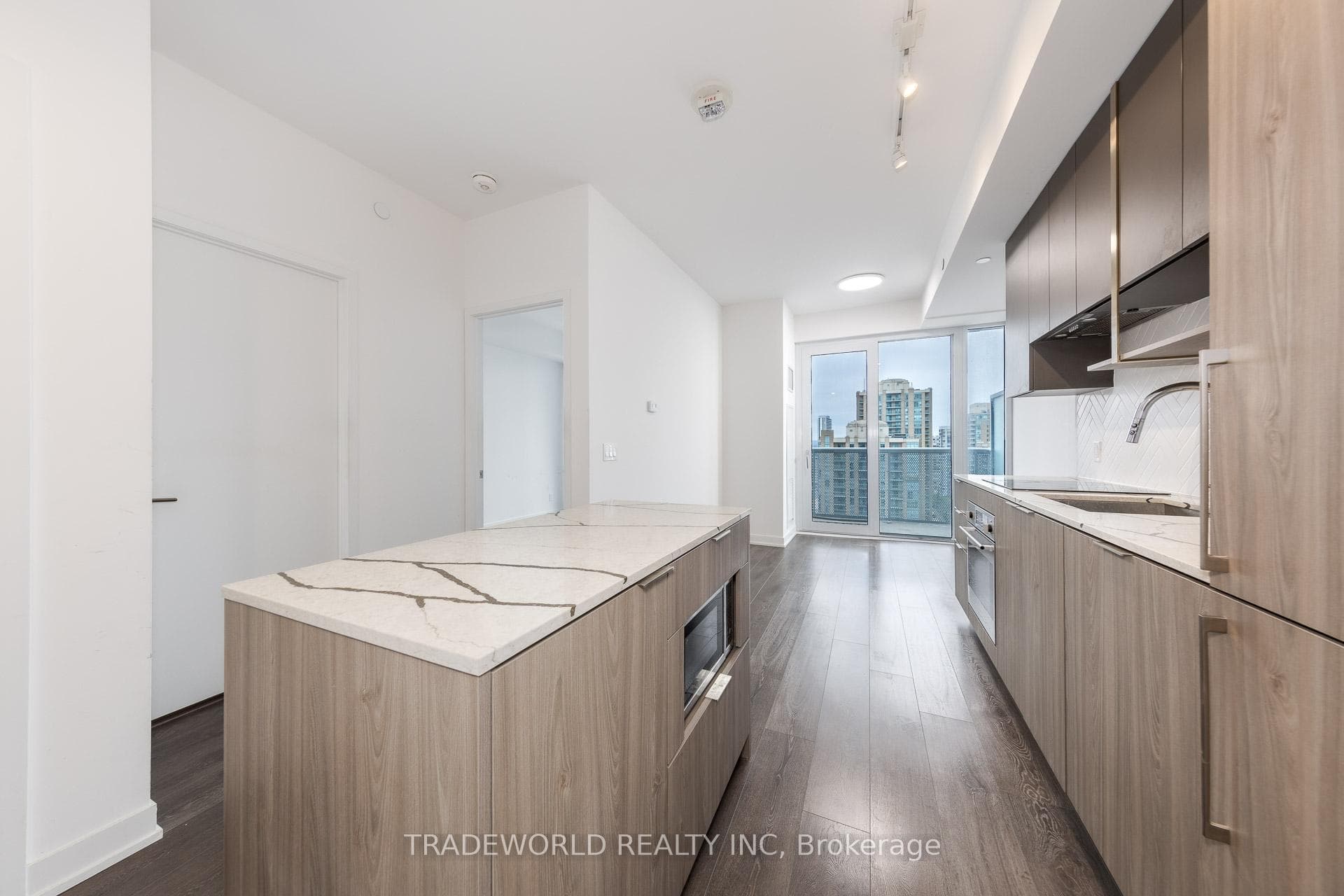 15 Holmes Avenue Unit 1806 photo 3