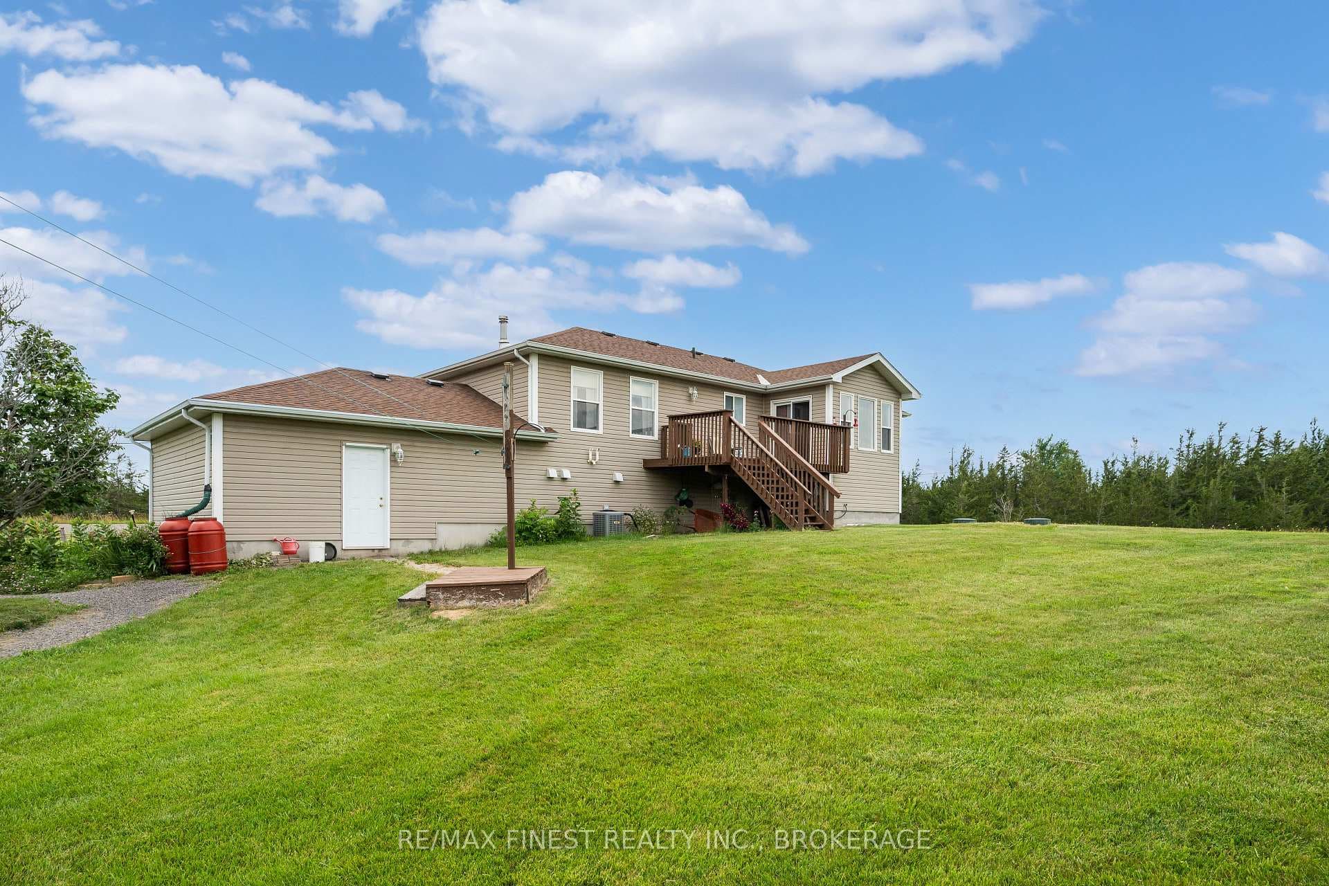 245 Pleasant Drive photo 38