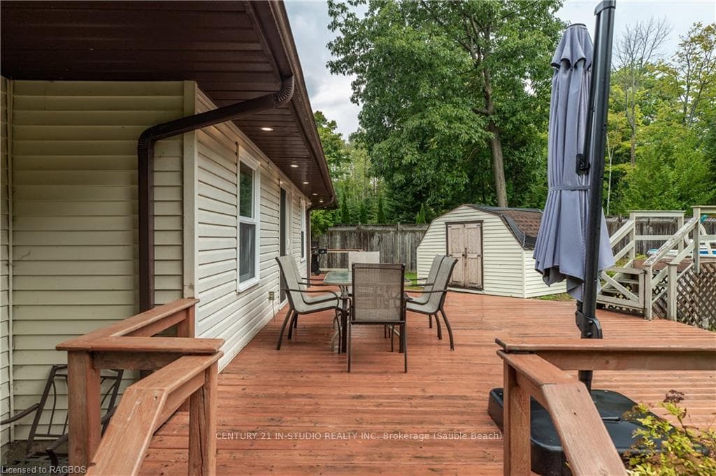 27 HEMLOCK Road photo 6