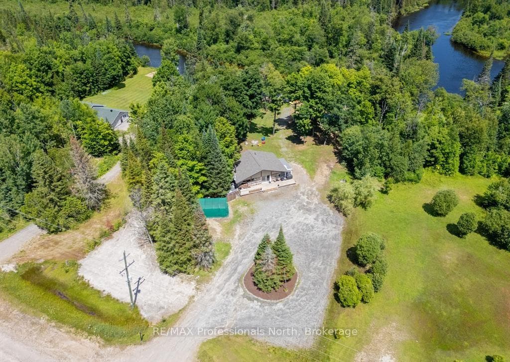 899 KATRINE Road photo 3