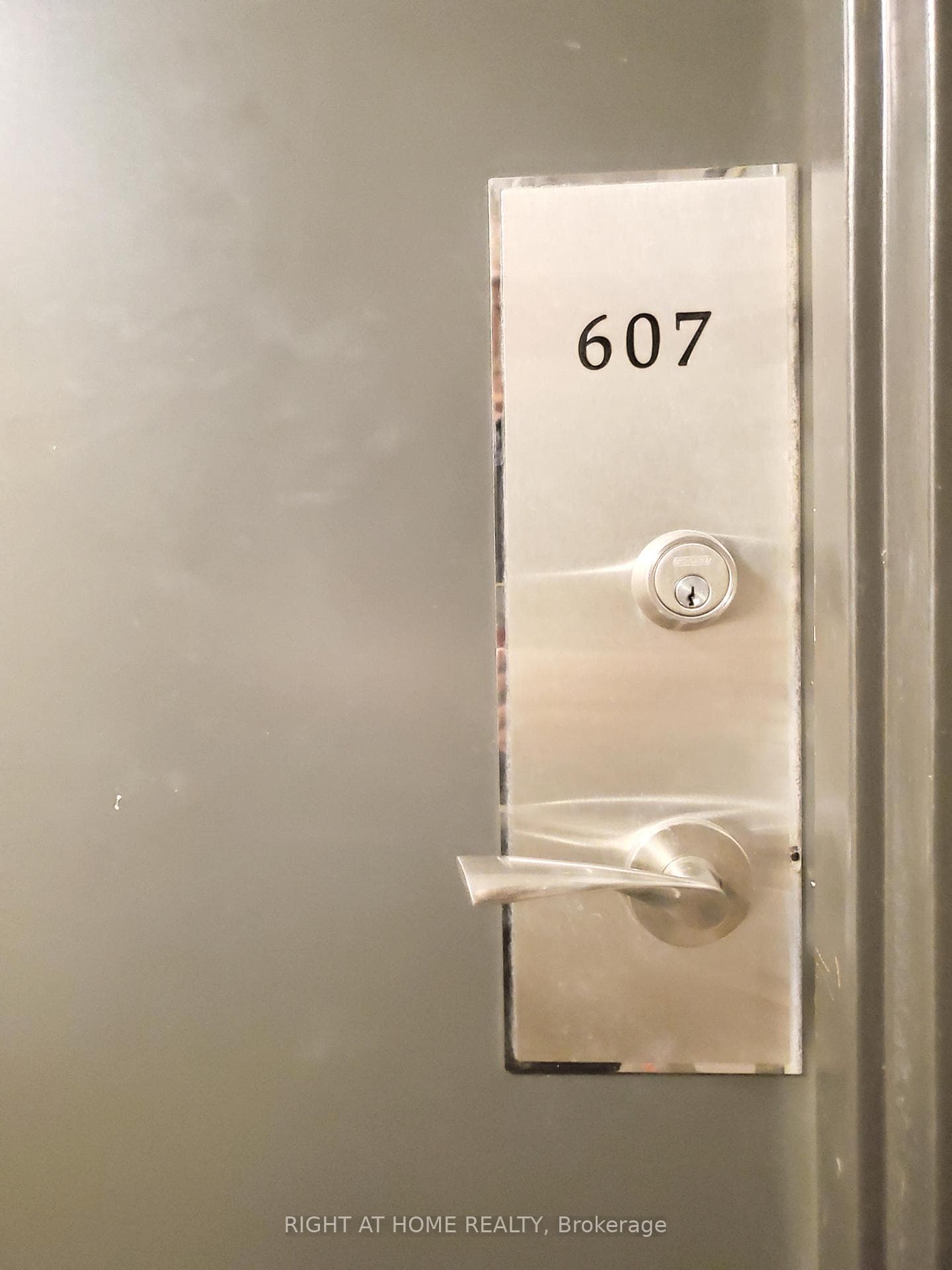 3300 Don Mills Road Unit 607 photo 7