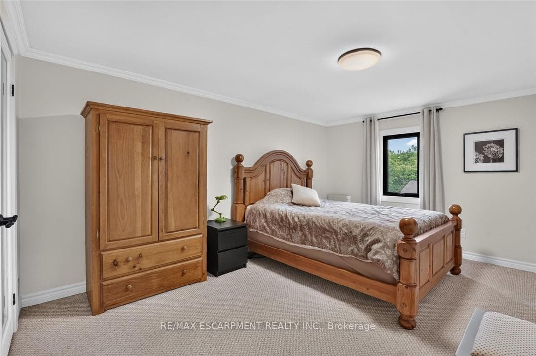 3754 LAKESHORE Road photo 34
