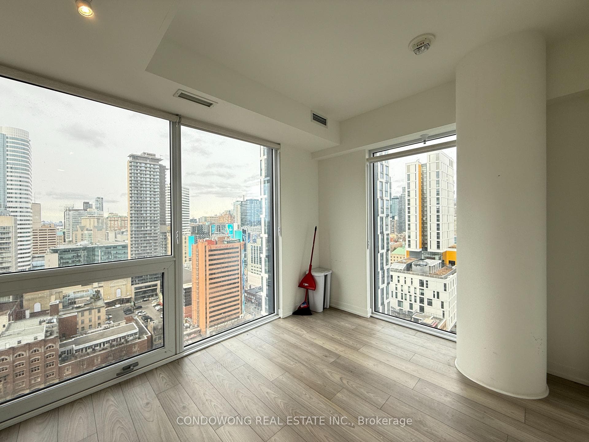 82 Dalhousie Street Unit 2512 photo 3