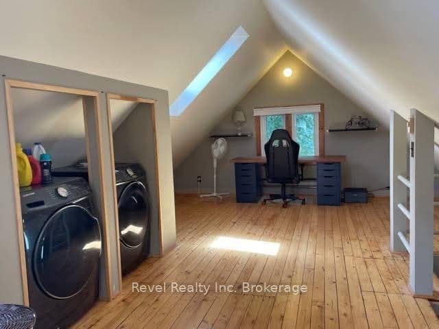 22 St Leger Street Unit 2 photo 11