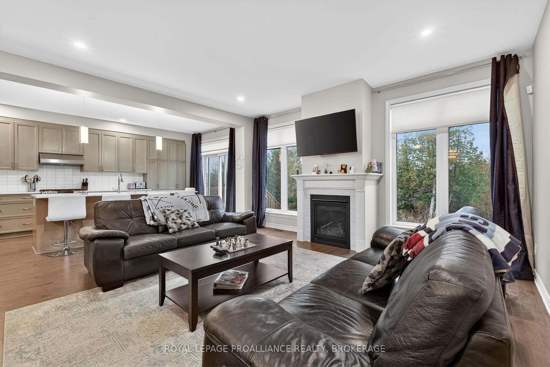 1372 Monarch Drive photo 8