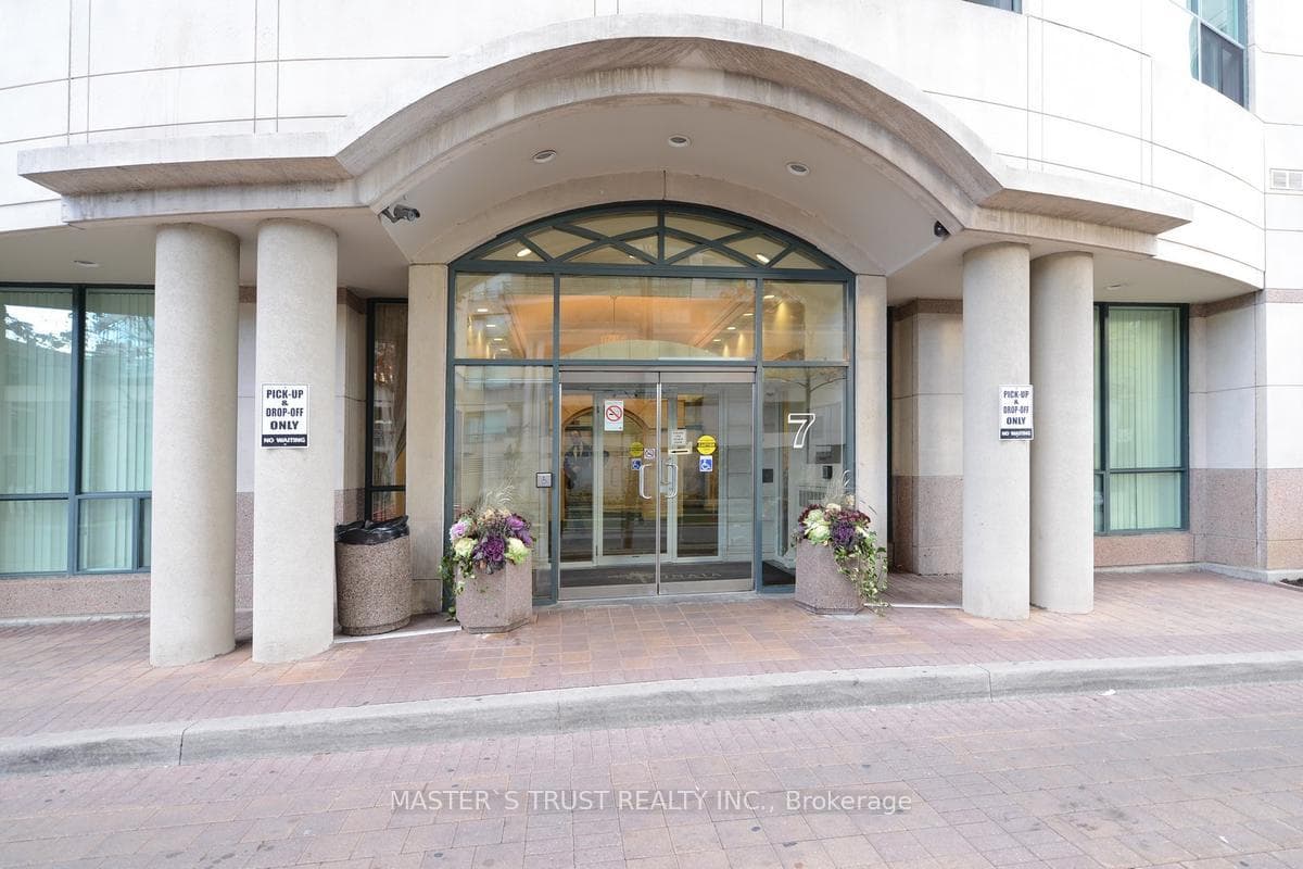 2206-7 Lorraine Drive photo 1