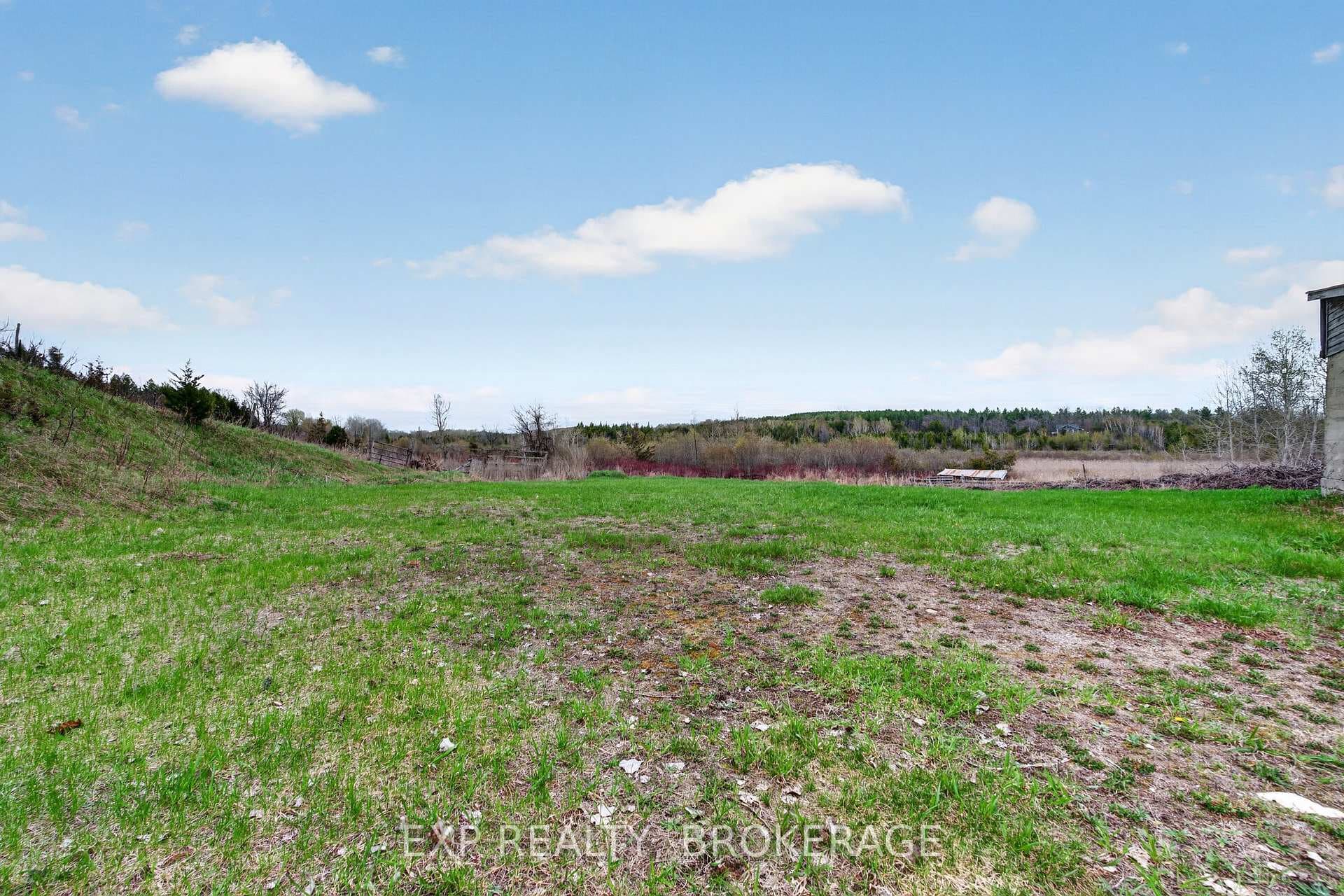 488 BOUNDARY Road photo 37