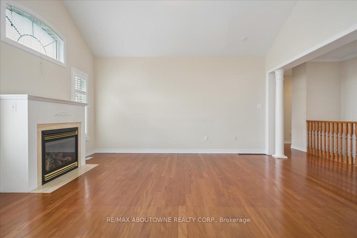 2348 Tesla Crescent photo 17