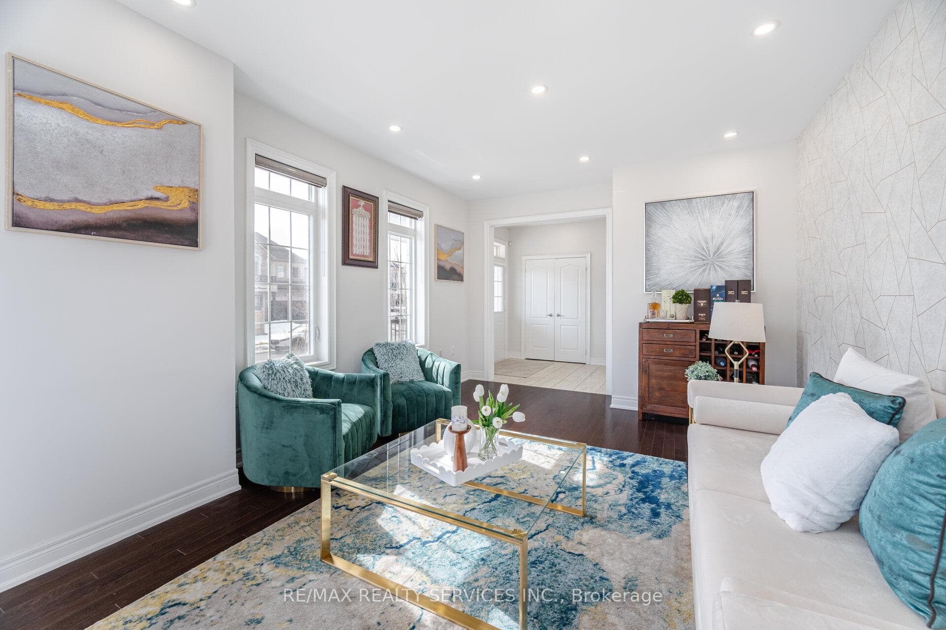 1 Brookwater Crescent photo 7