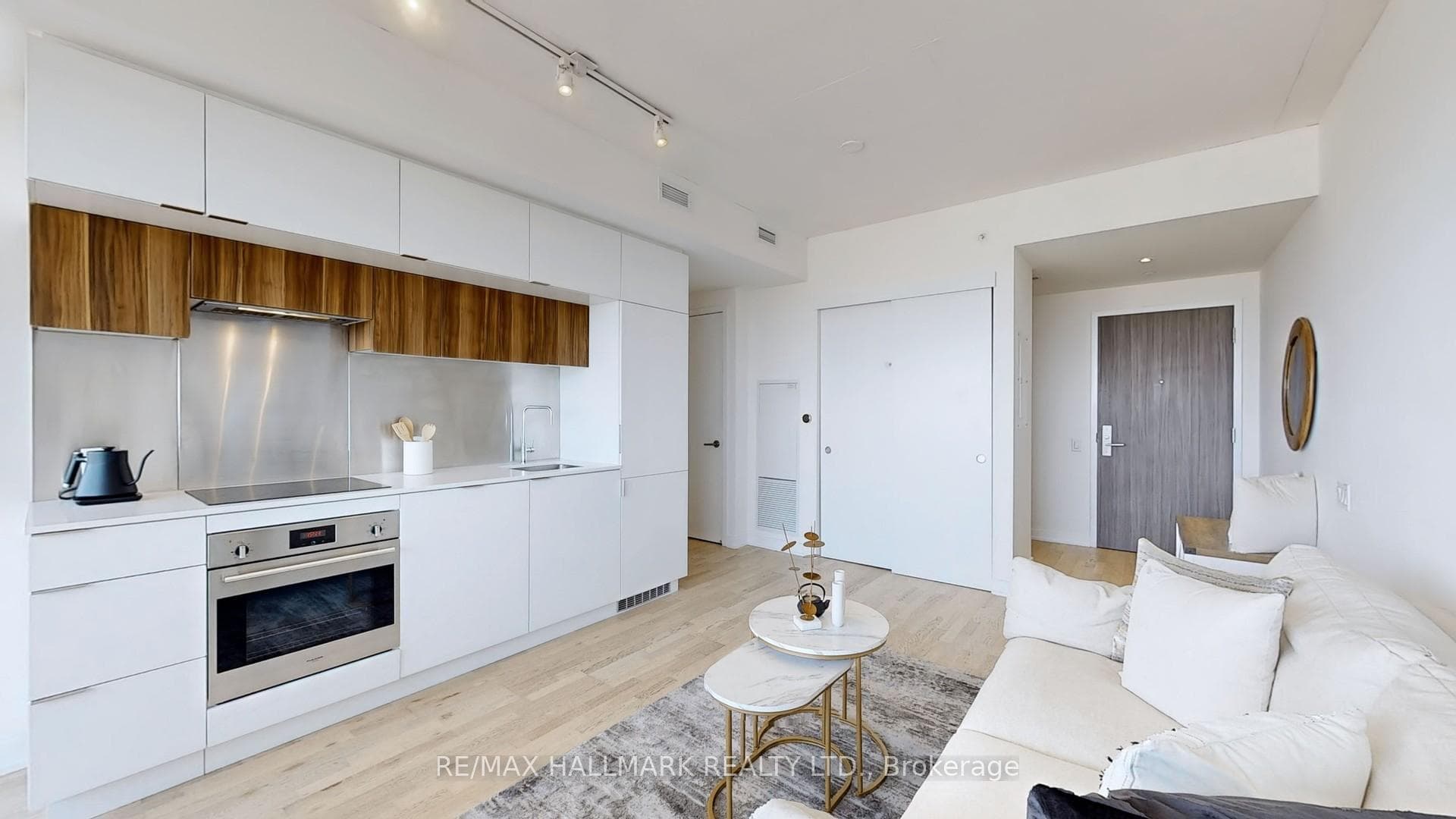 185 Roehampton Avenue Unit 2705 photo 14