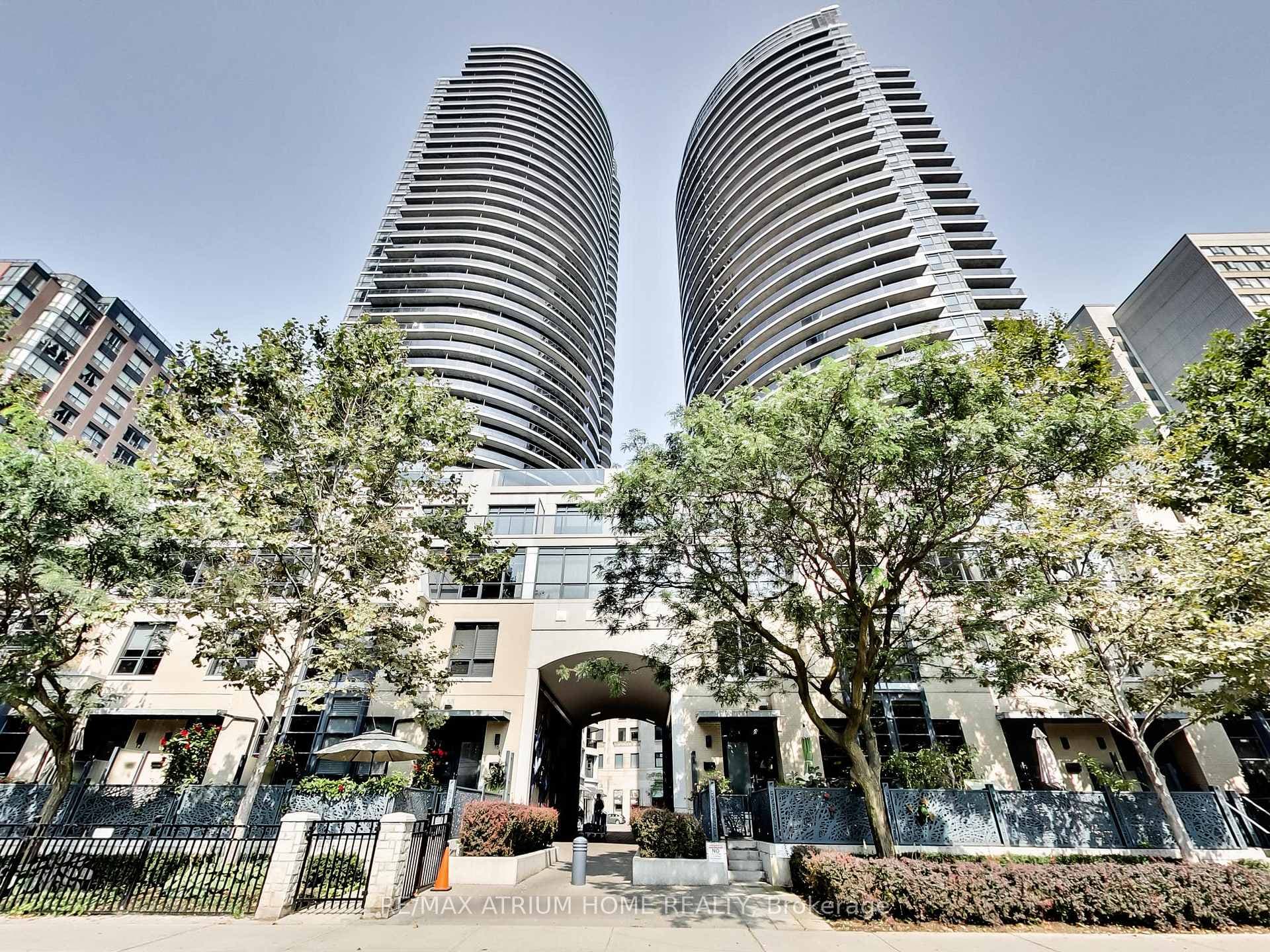 23 Carlton Street Unit 310 photo 2