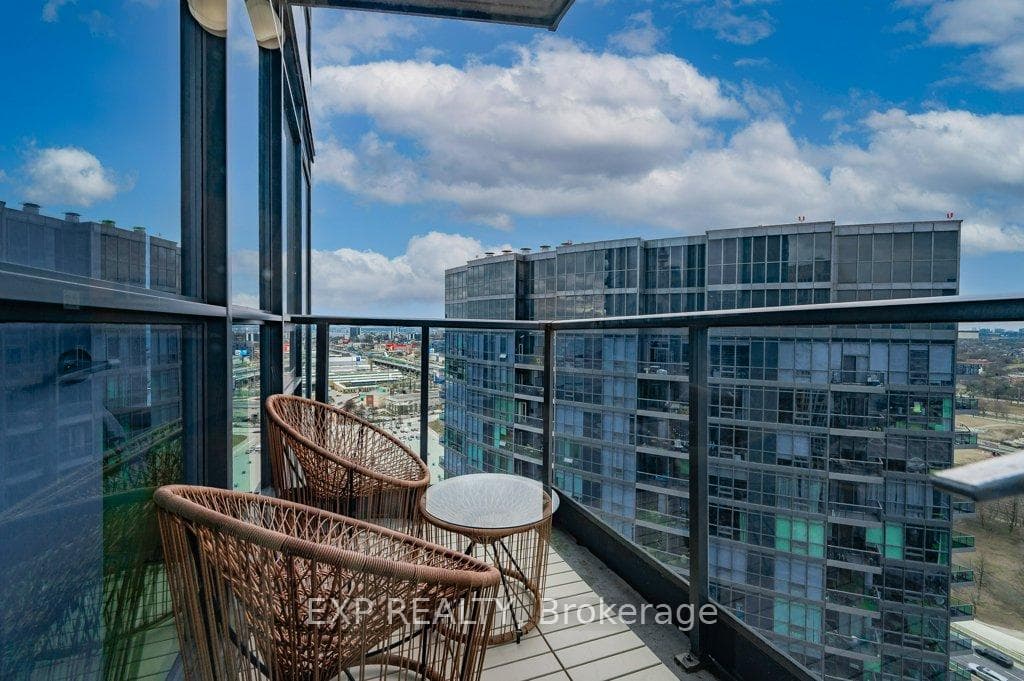 219 Fort York Boulevard Unit 2902 photo 37