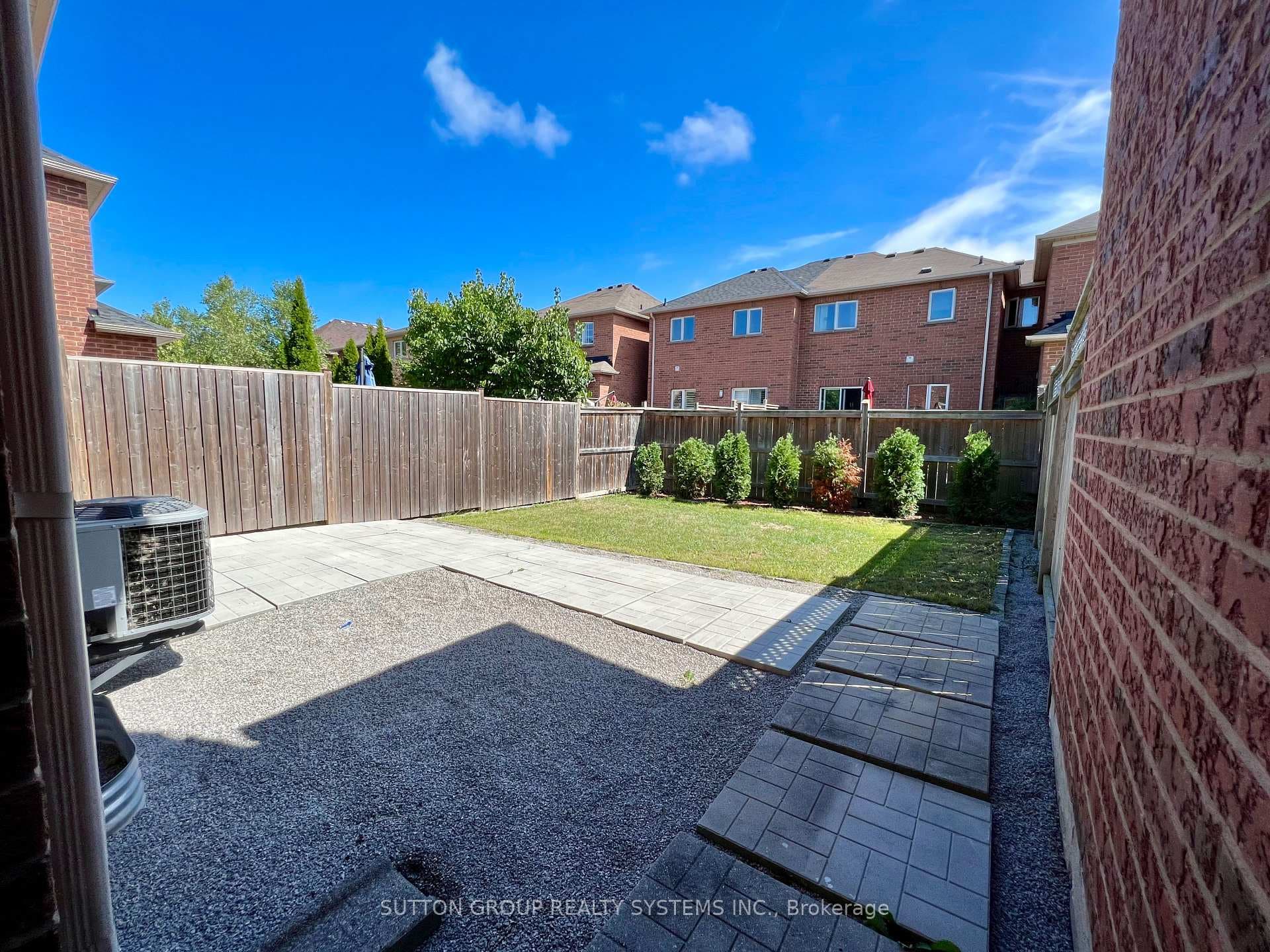 6 Raintree Drive photo 28